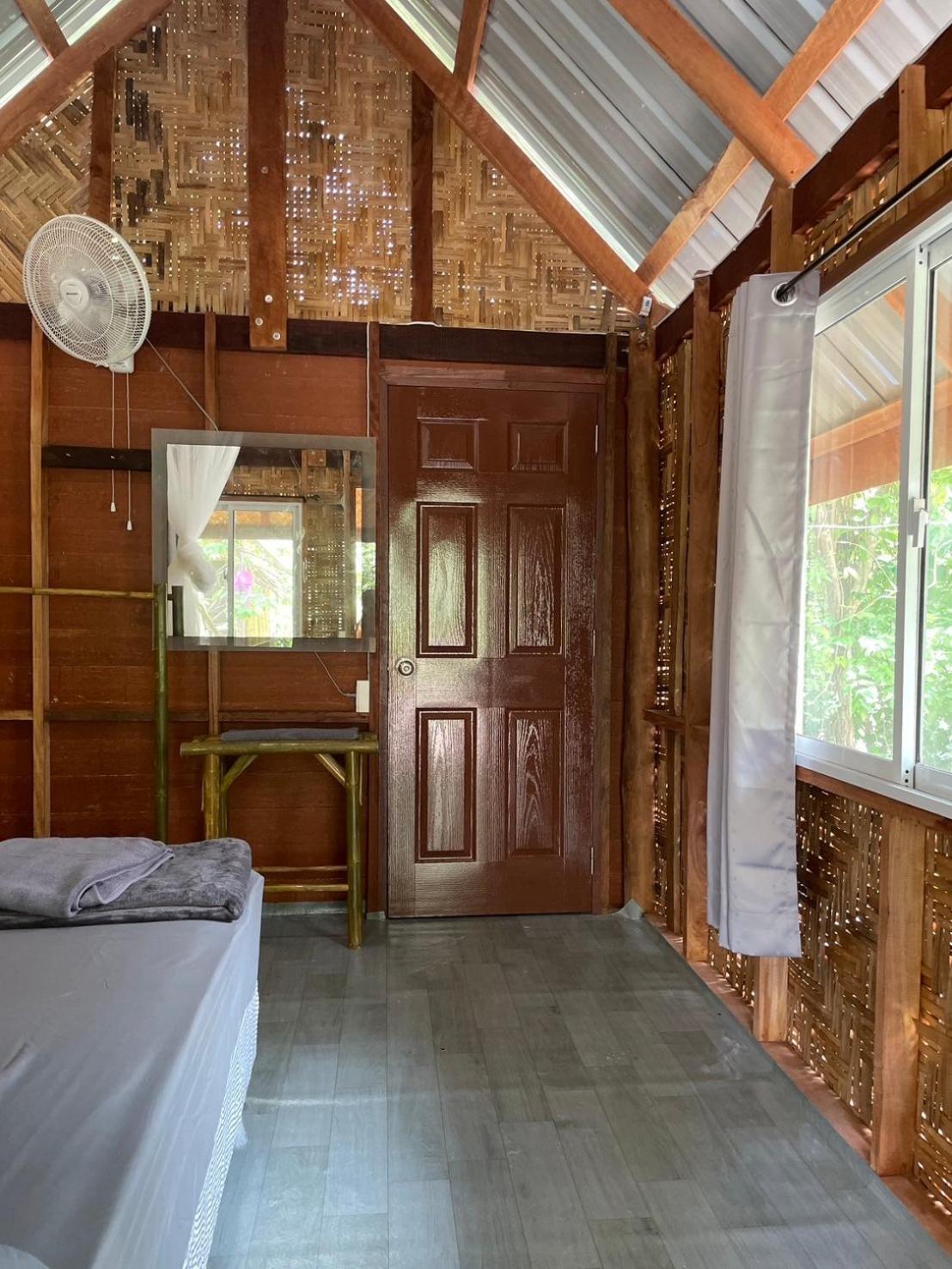 Superior Bungalow photo 3