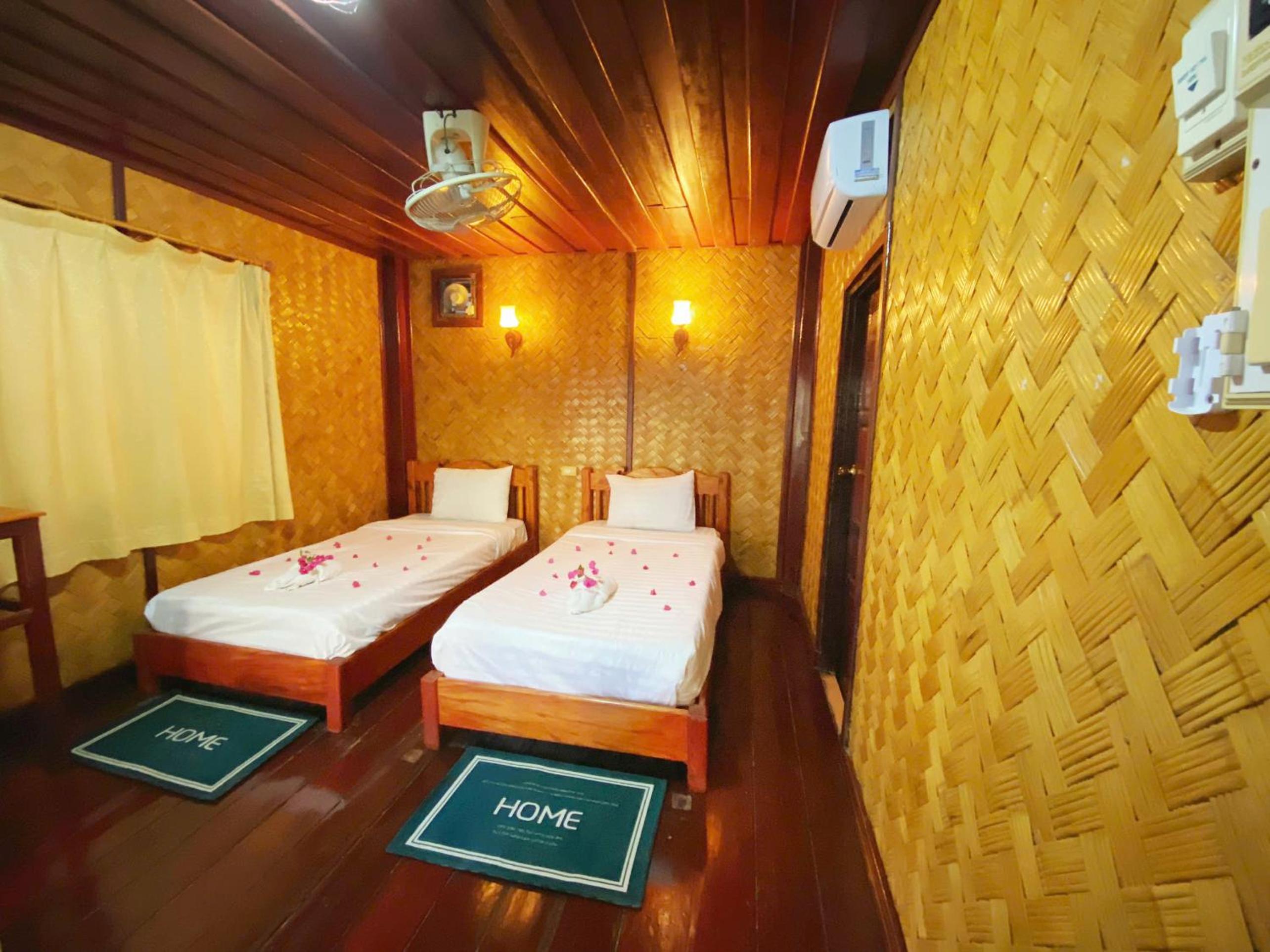 花园景豪华小木屋