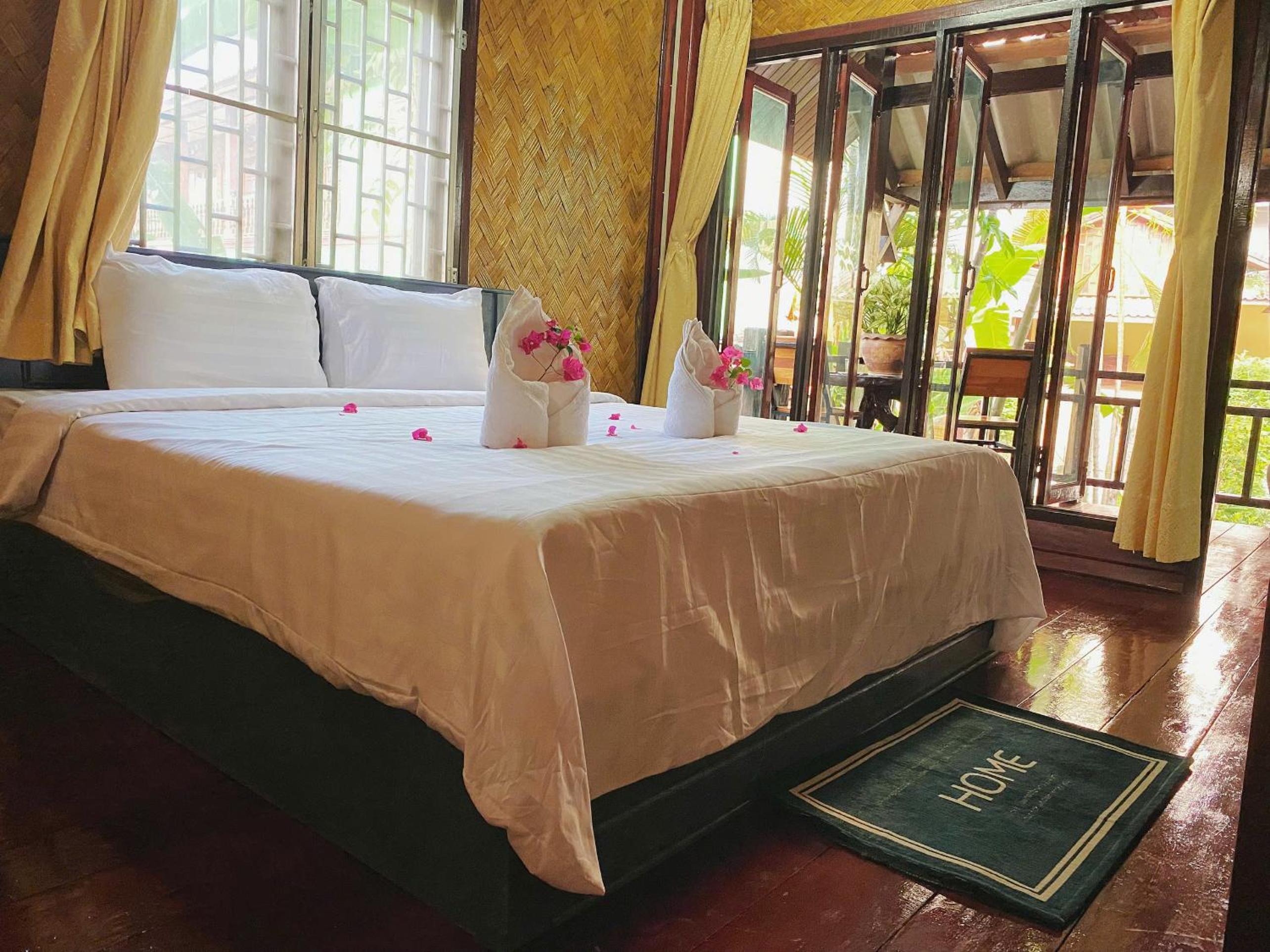 Deluxe Bungalow With Garden View photo 3
