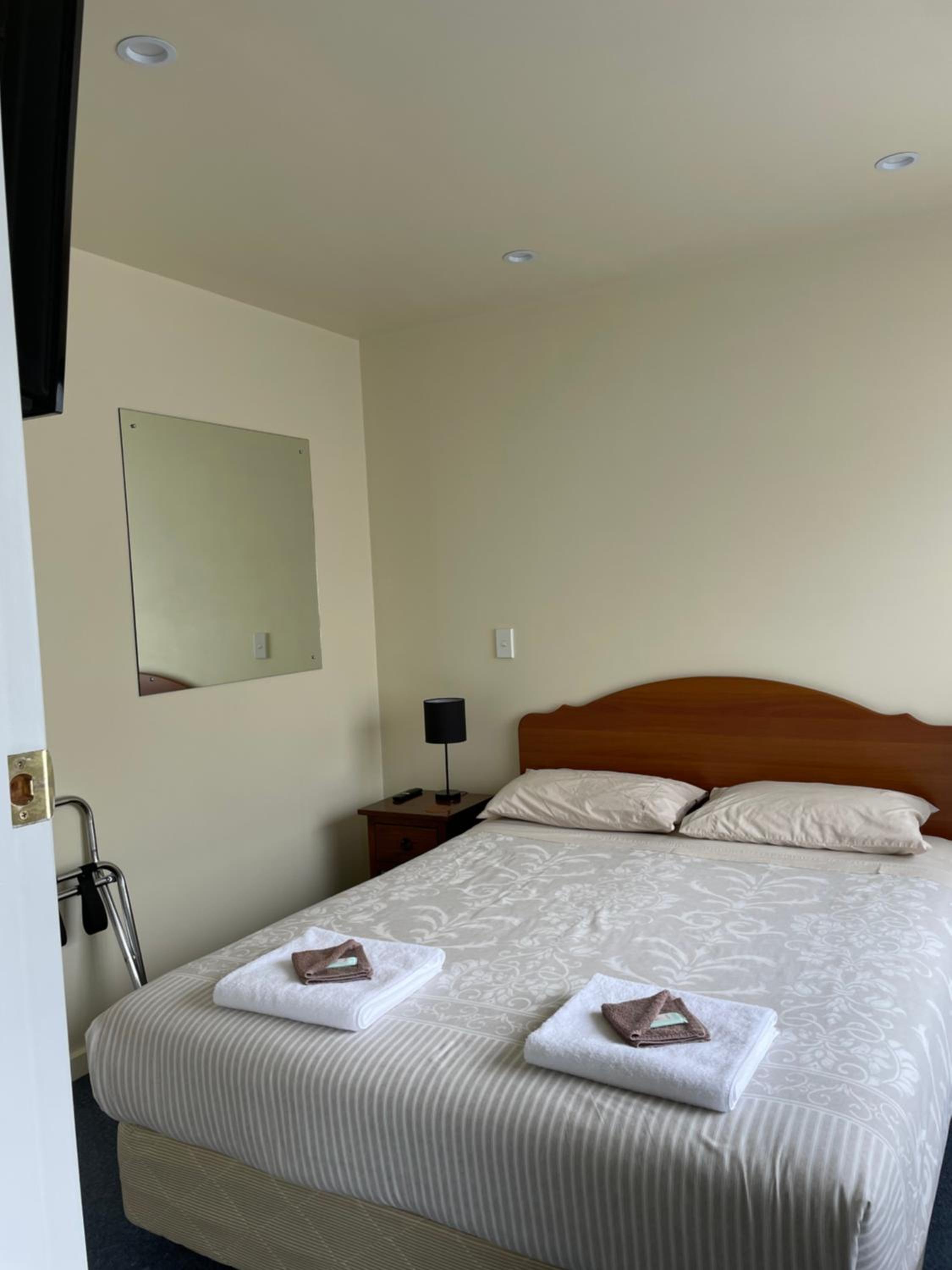 1 Bedroom unit - Photo 2