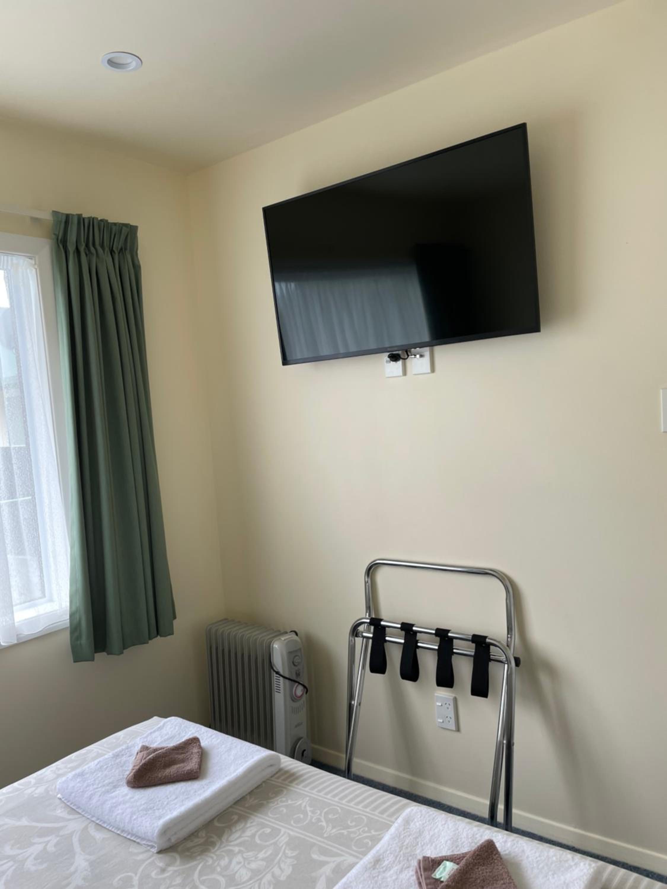 2 Bedroom Unit - Photo 5