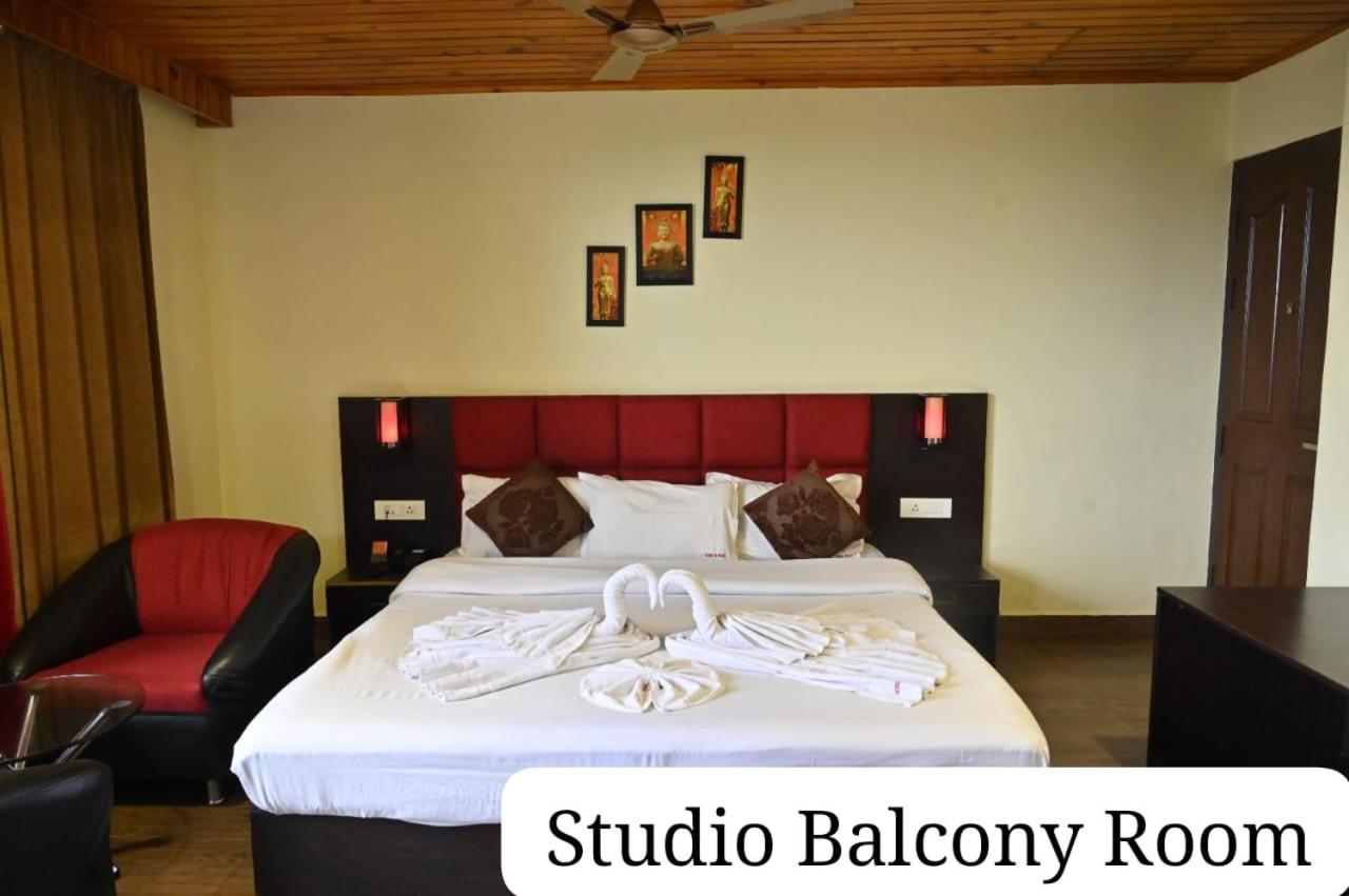 Studio with Balcony