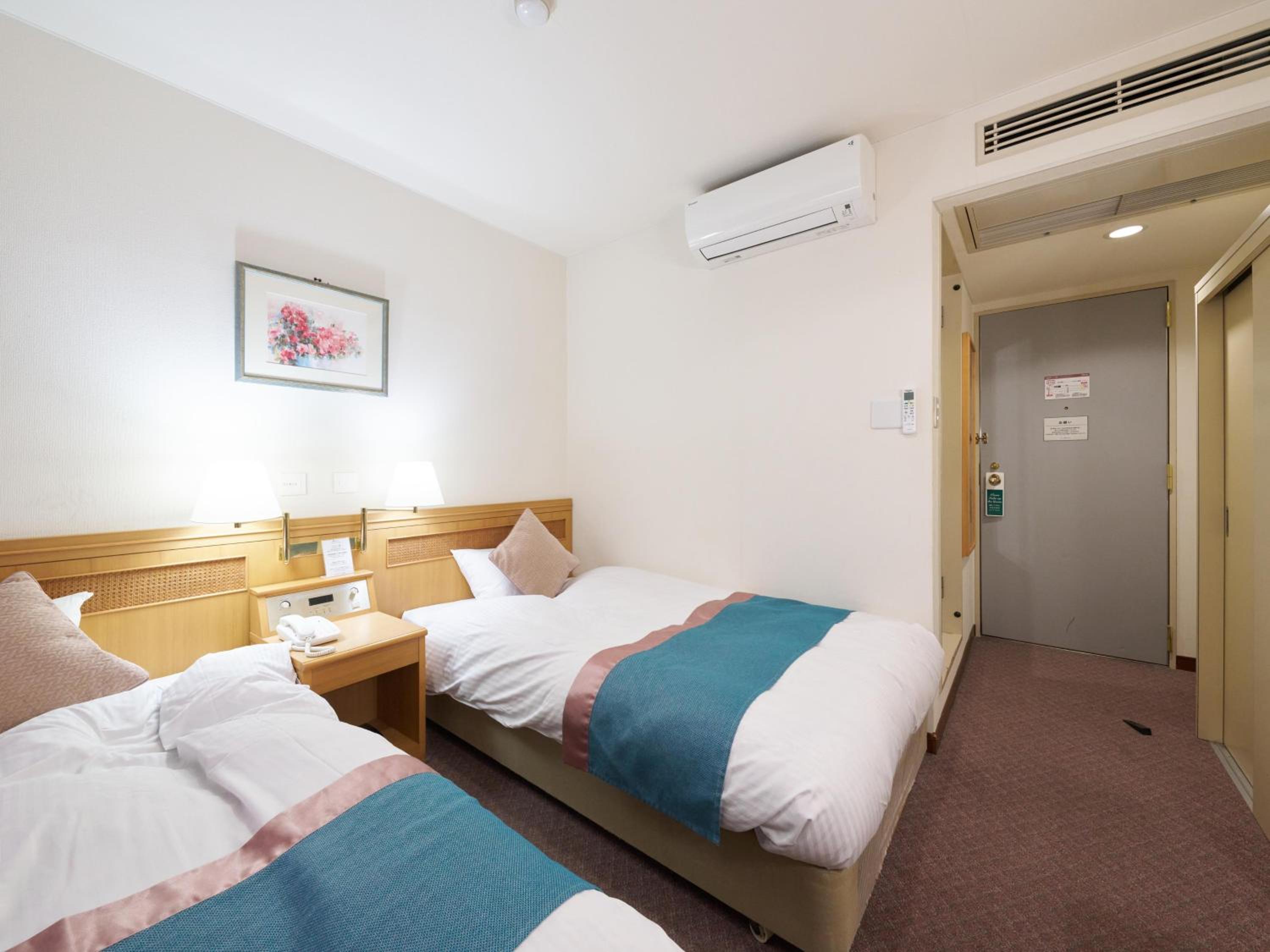 Standard Twin Room photo 1