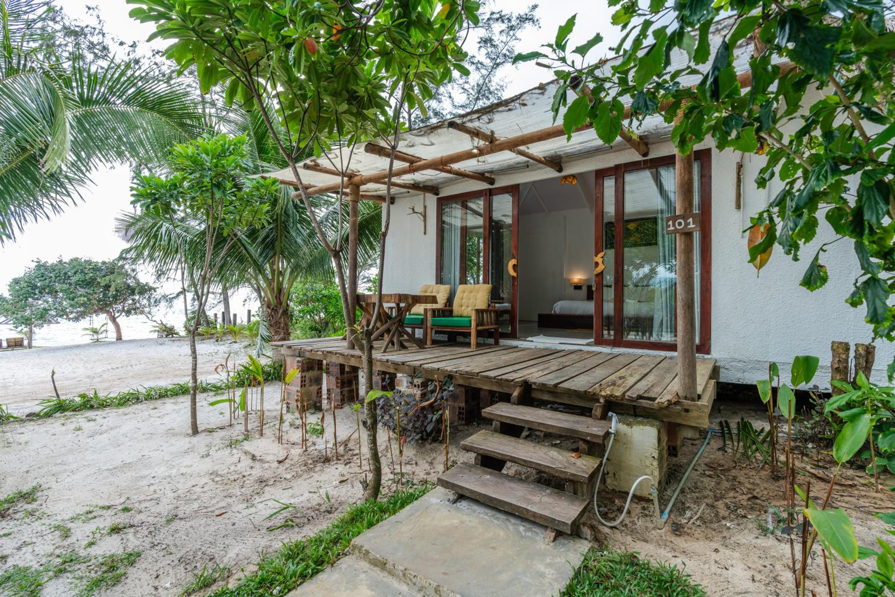 King Room with Sea View - Photo 11