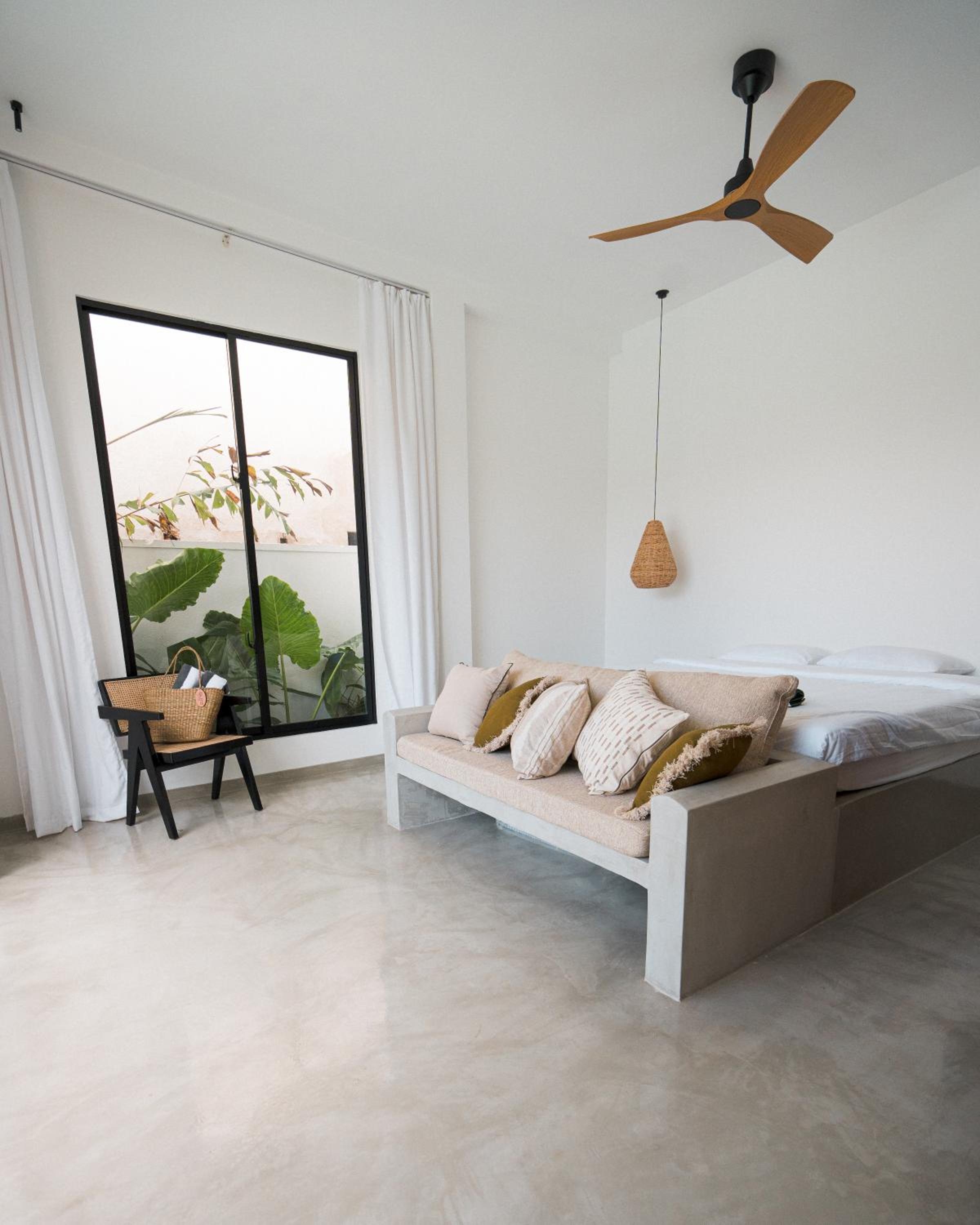 King Suite with Pool View photo 2