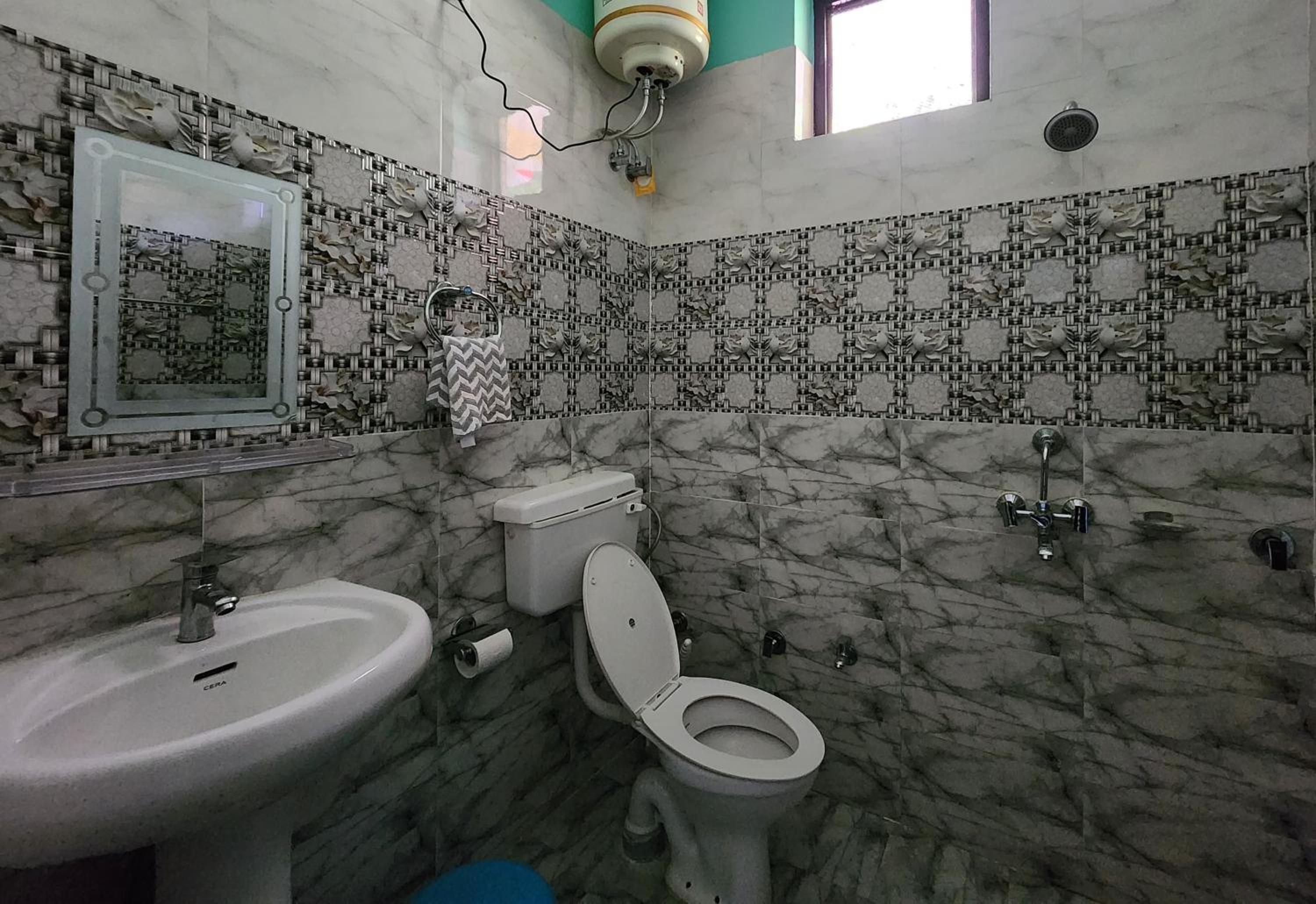 Double Room With Pool View photo 2