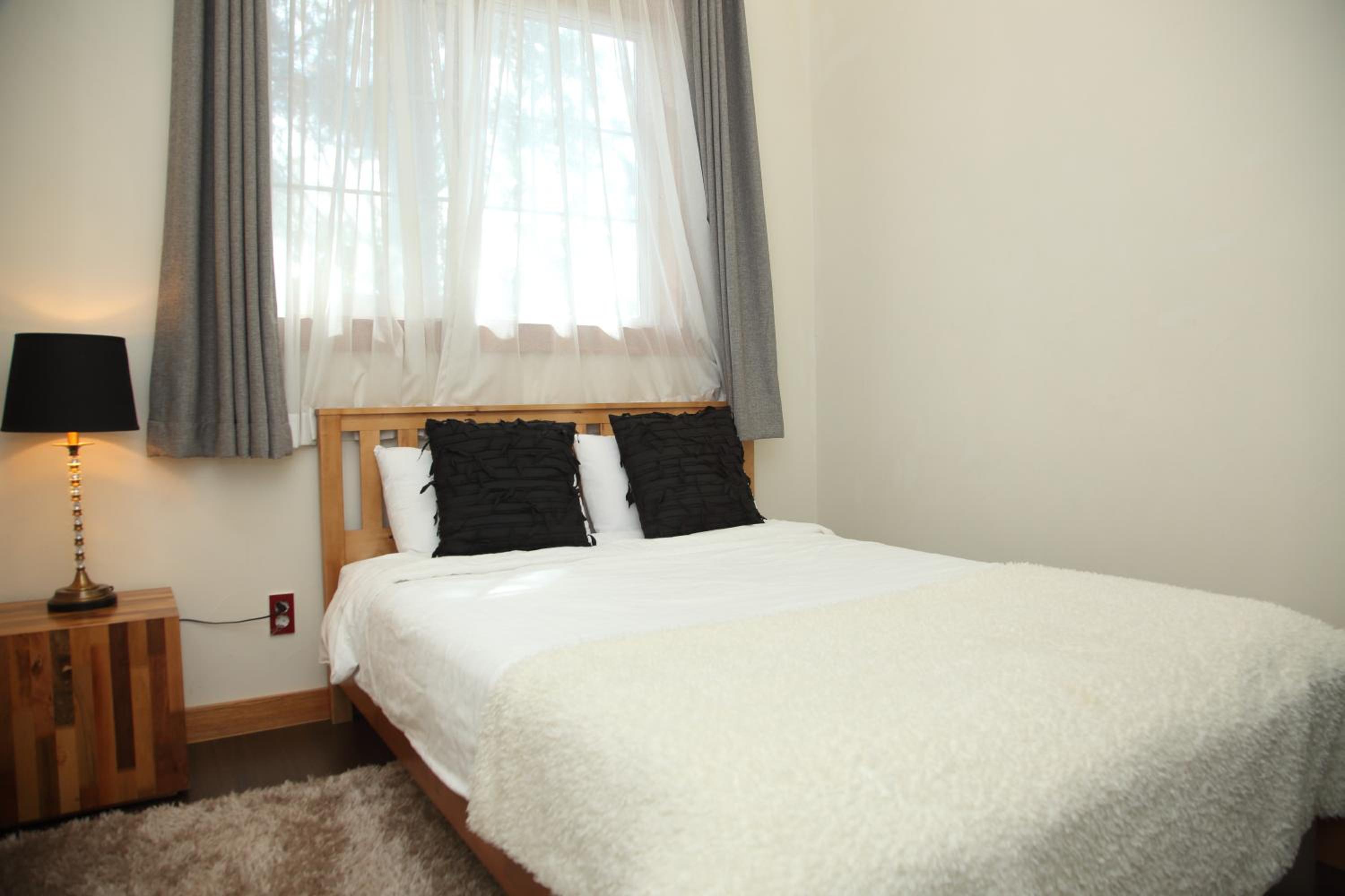 Family Room - Photo 1