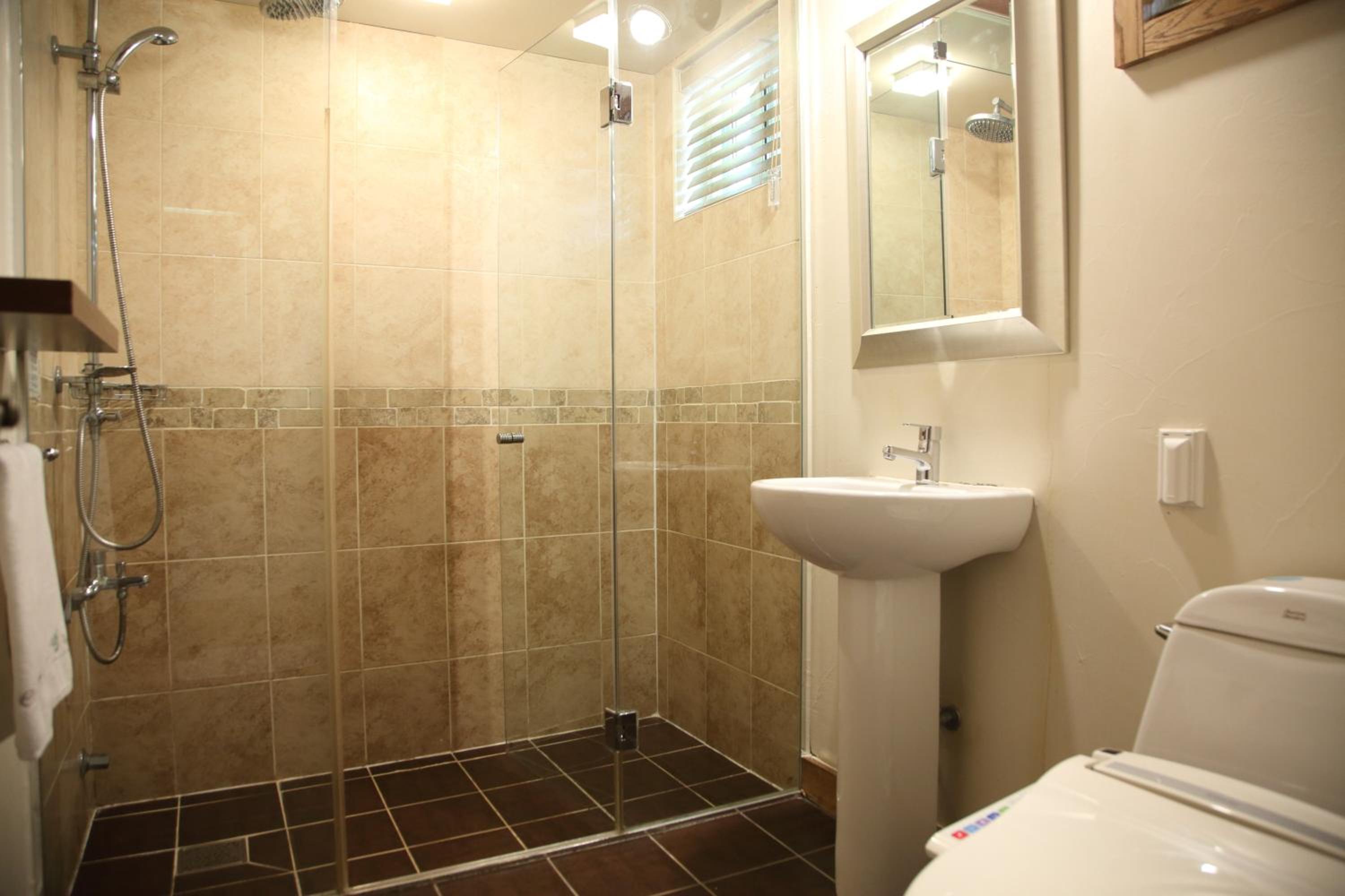 Double Room - Photo 3