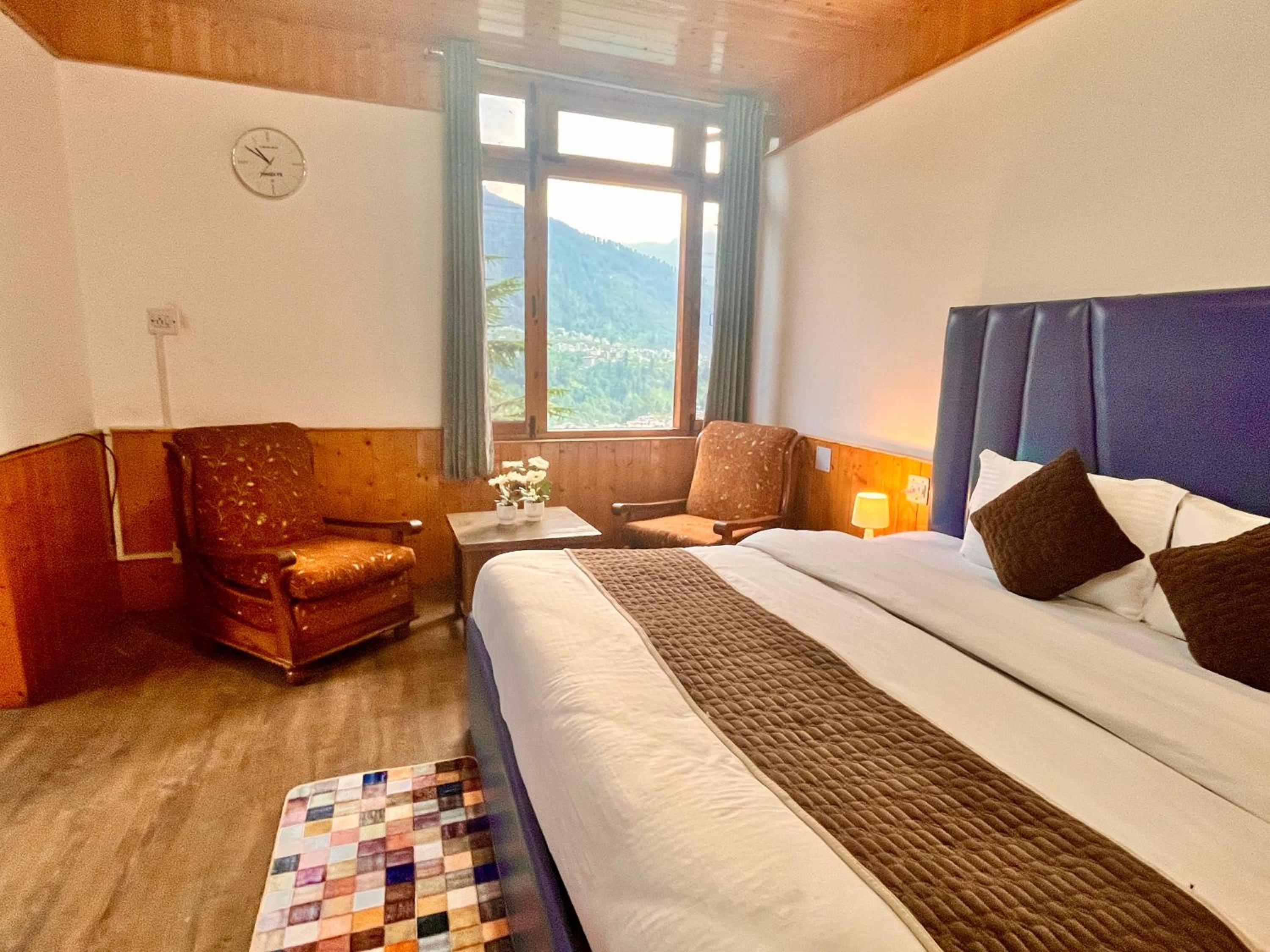 Three-Bedroom Villa photo 1