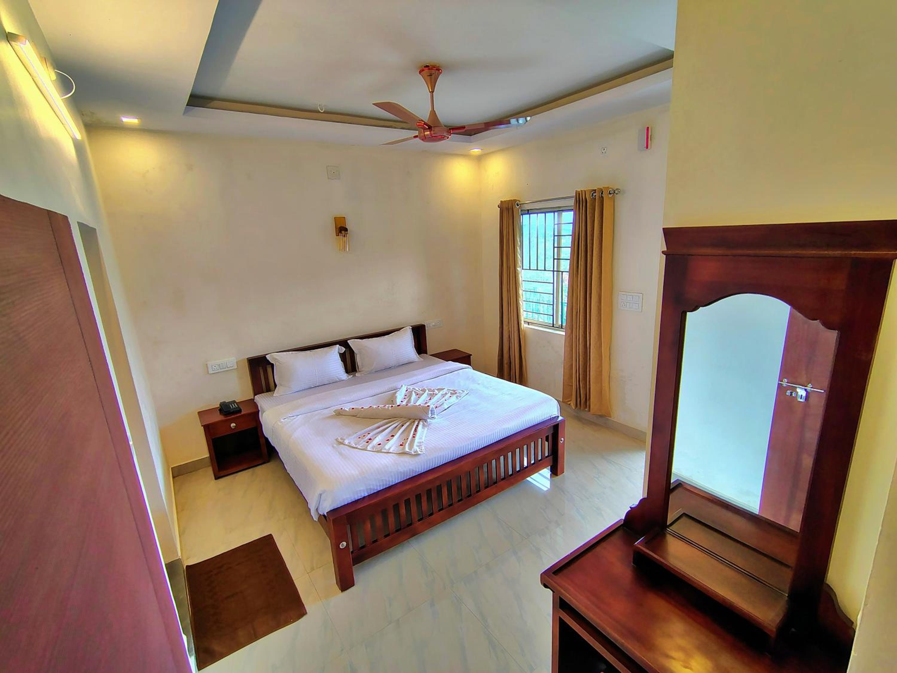Deluxe Double Room - Photo 1