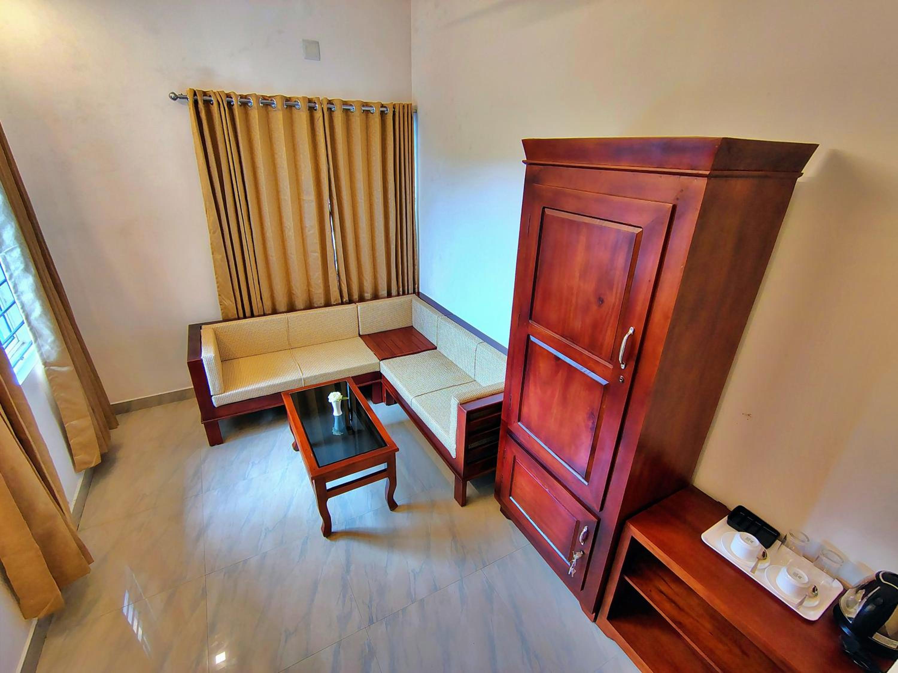 Deluxe Double Room - Photo 10