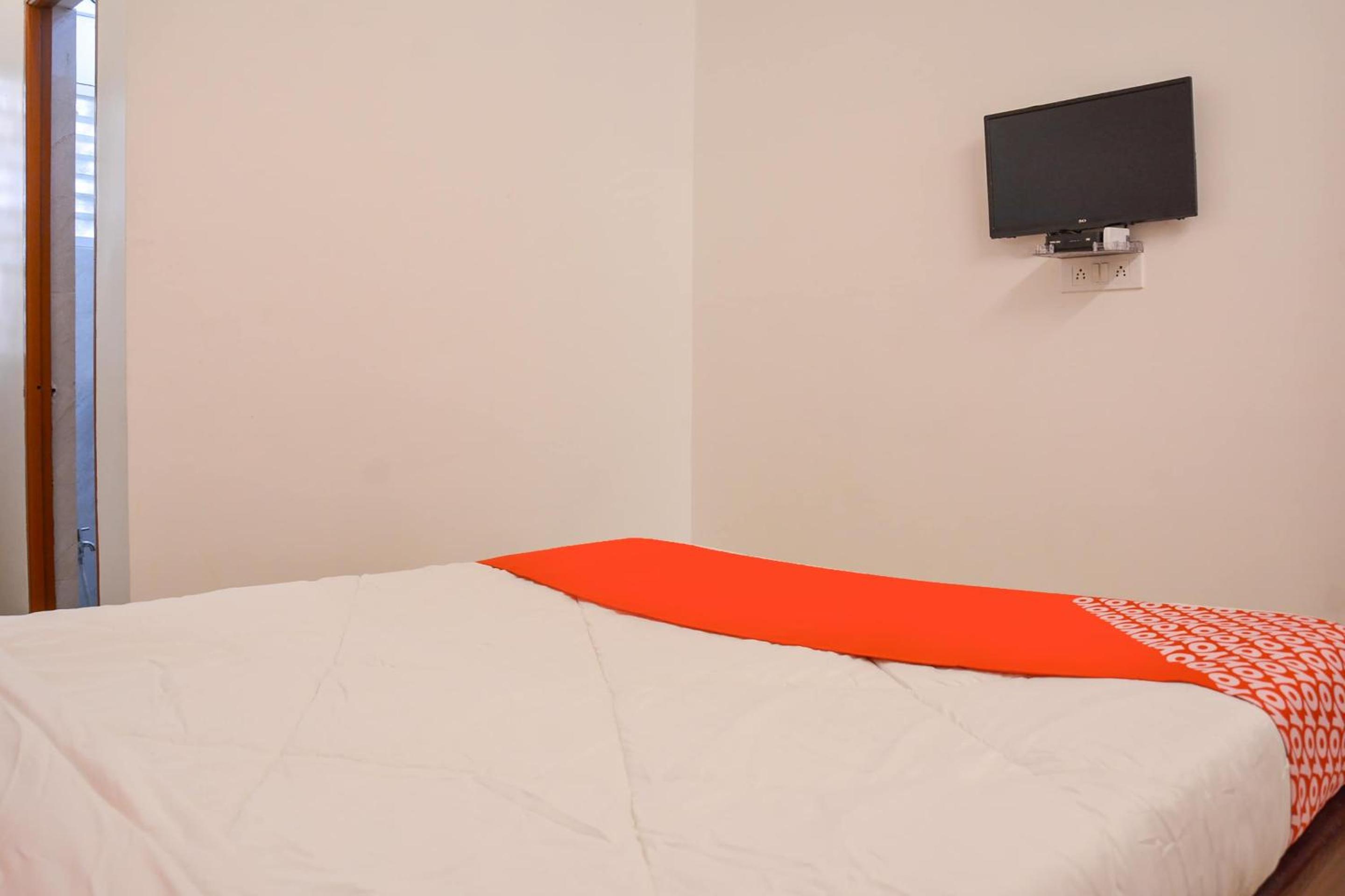 Classic Triple Room photo 2