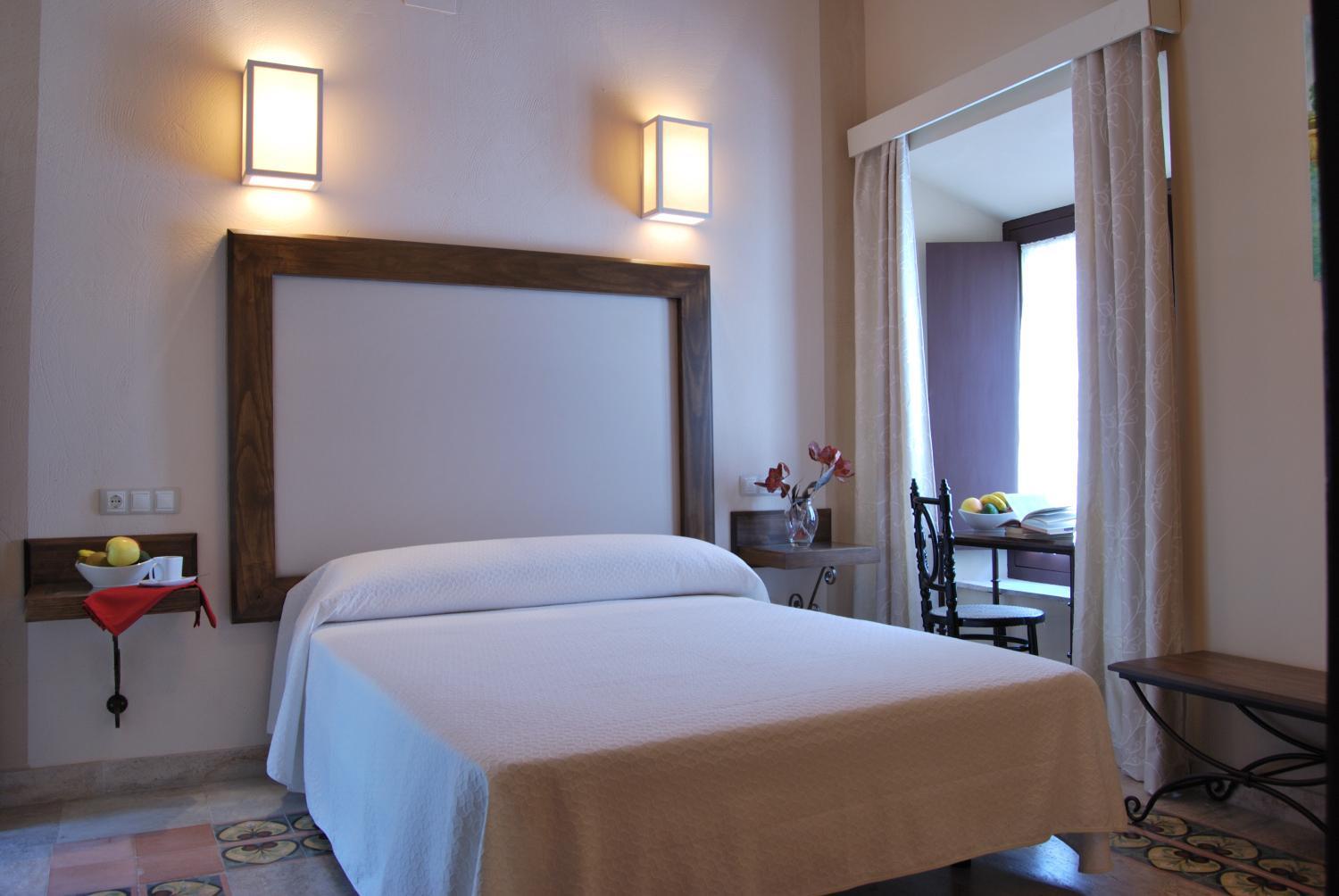 Standard Double Room - Photo 4