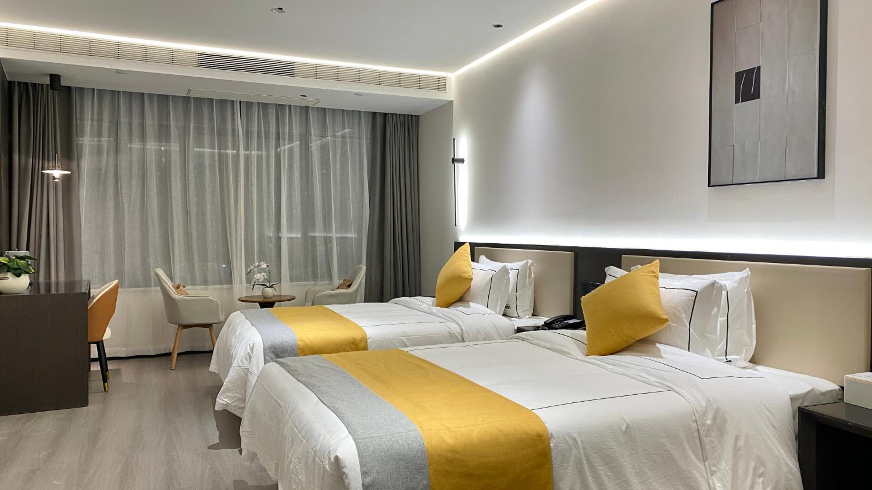 Superior Twin Room