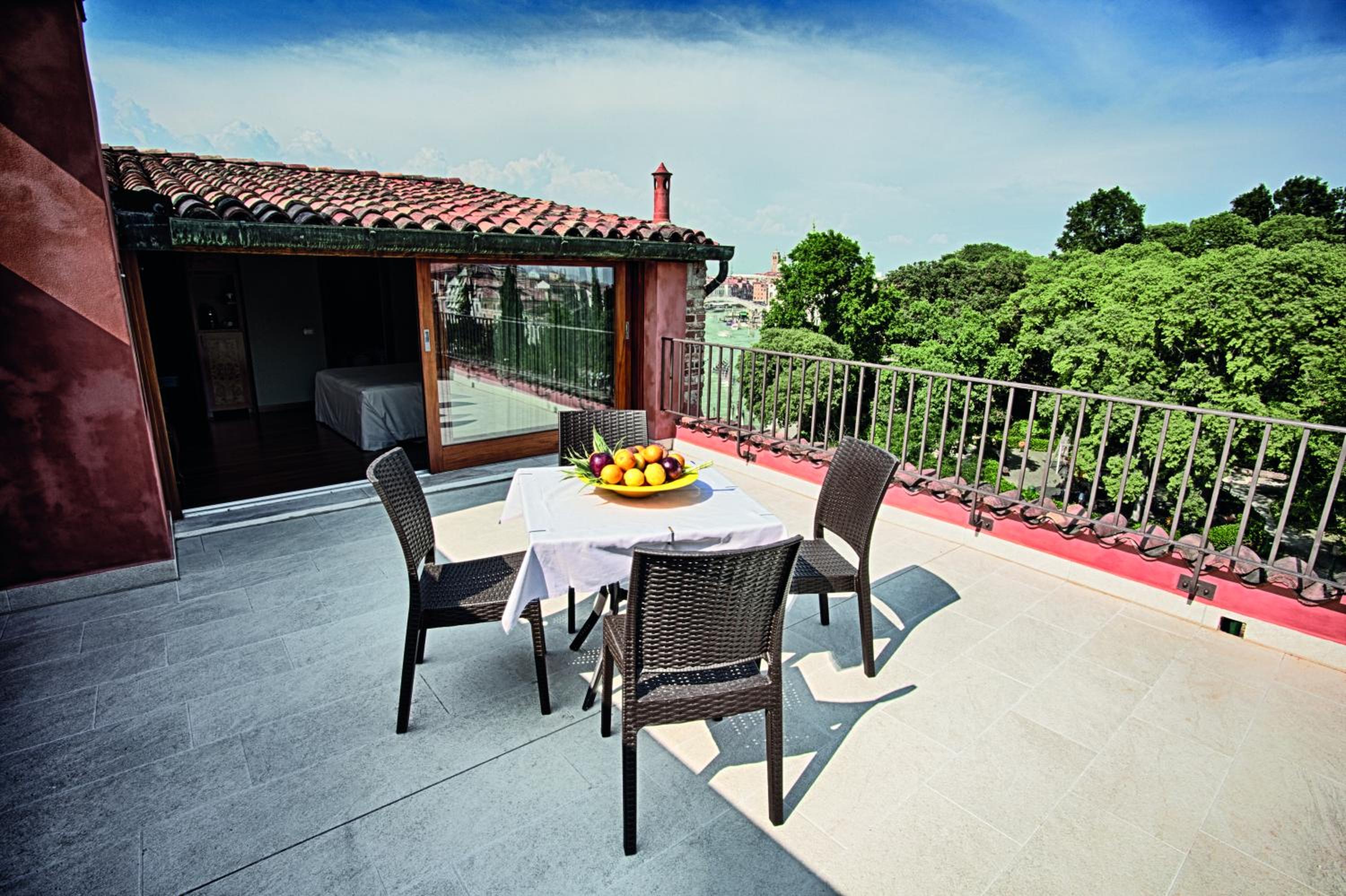 Junior Suite Roof Top