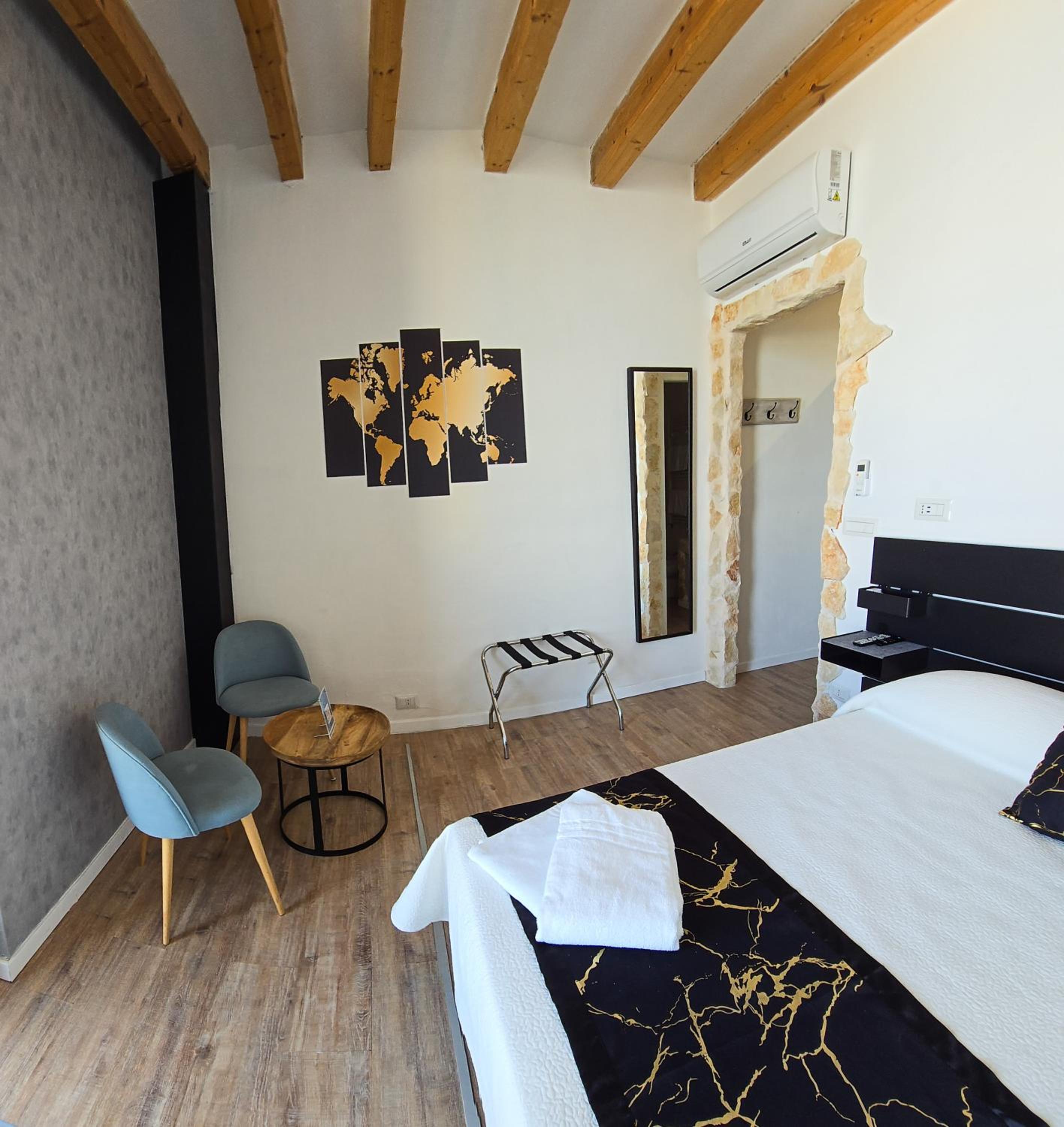 Suite with Sea View - Photo 6