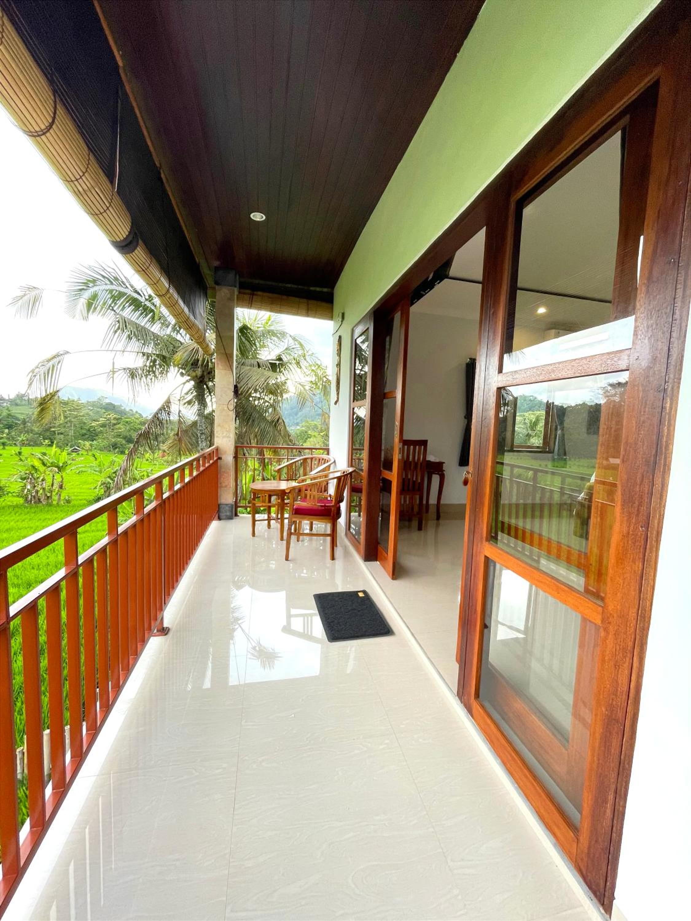 Deluxe Double Room with Balcony photo 3