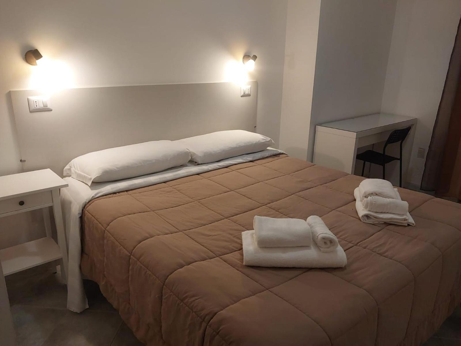 Deluxe Double Room With Shower