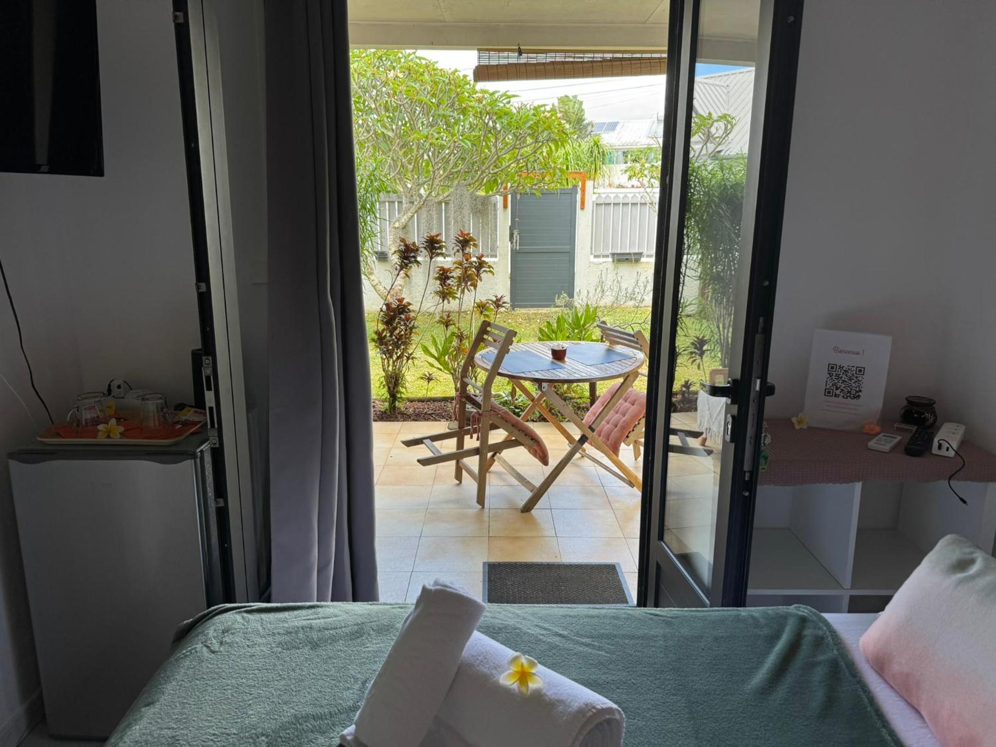 Double Room With Shared Bathroom photo 2
