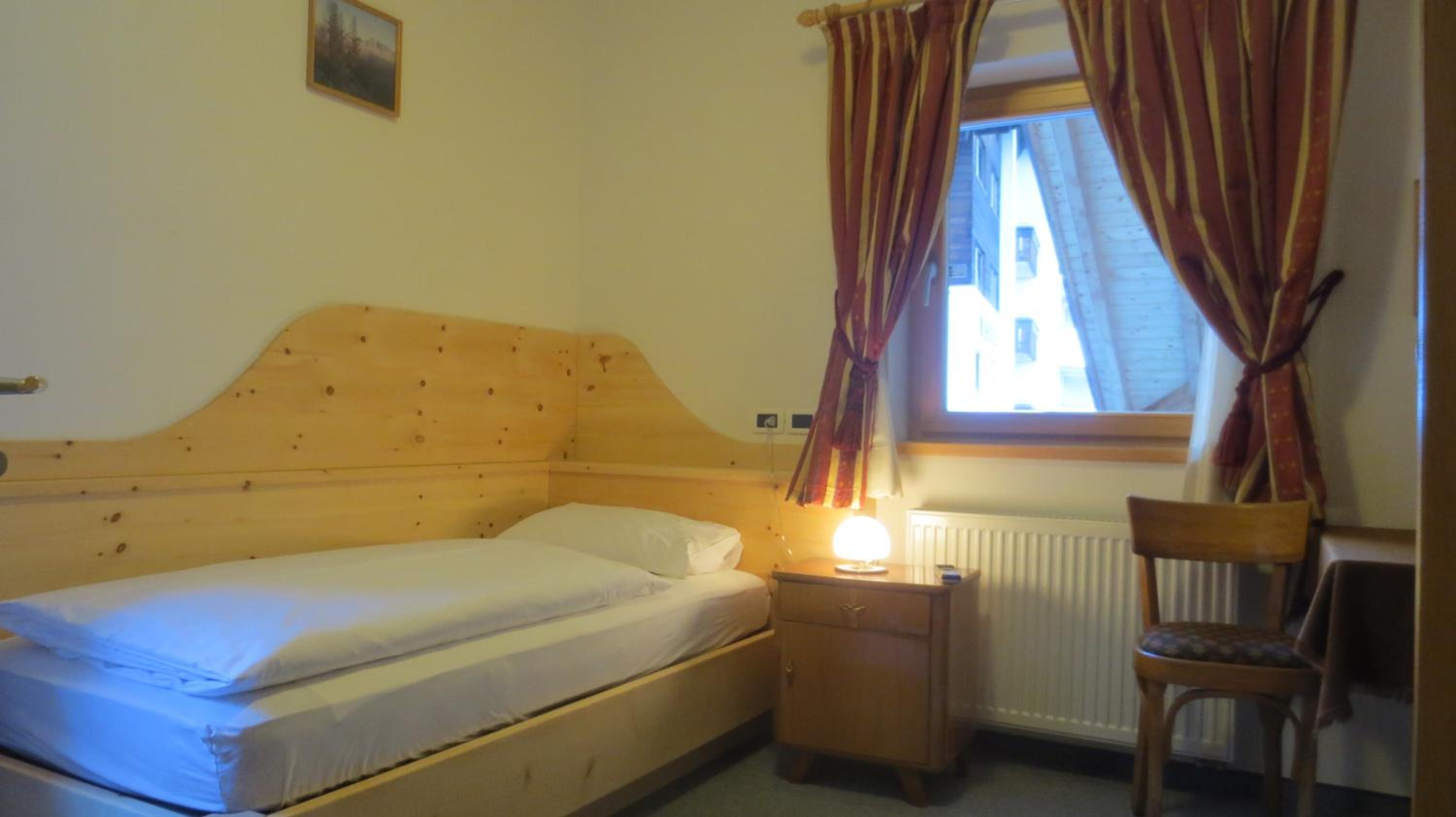 Single Room photo 2