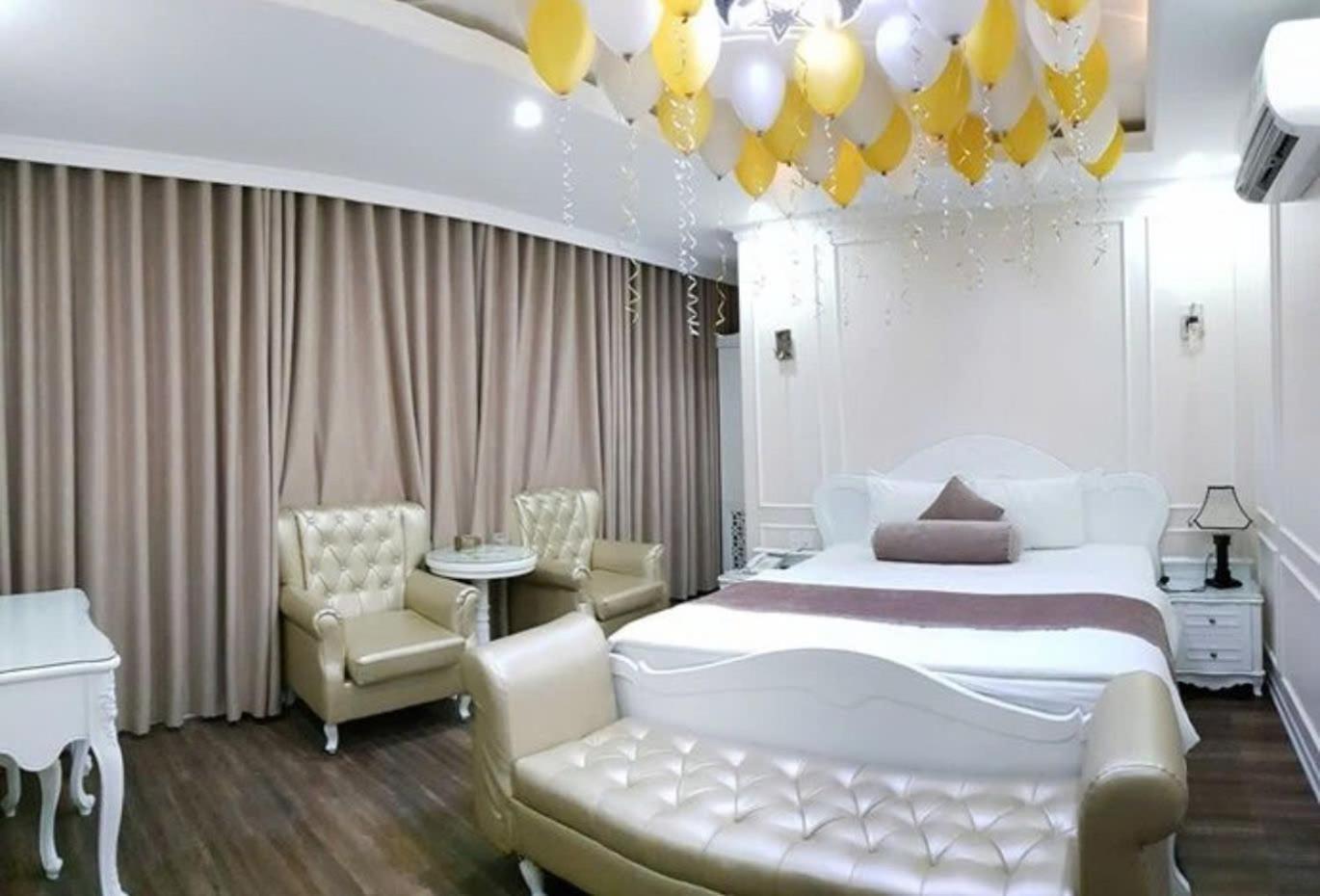 Junior Suite