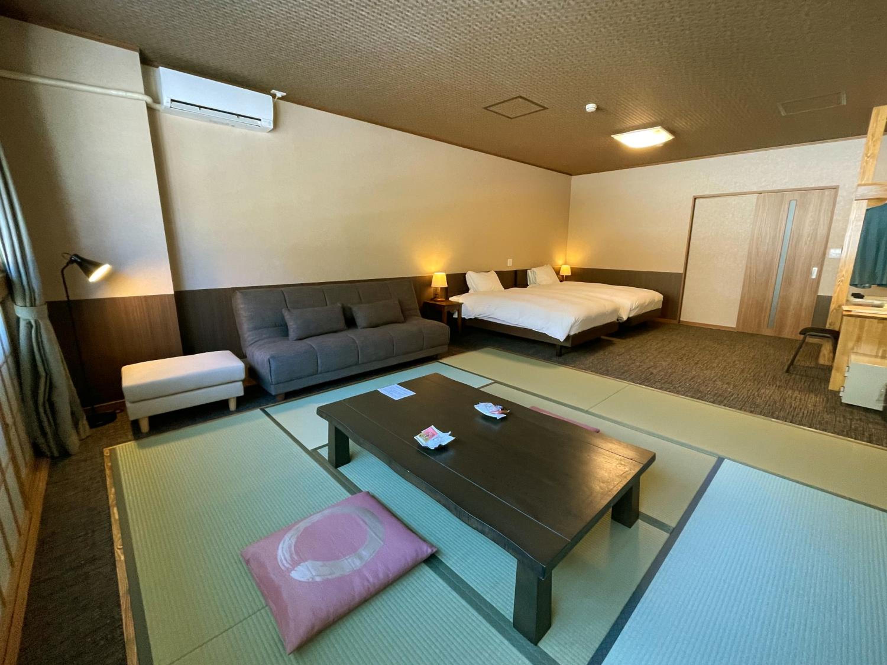 Standard Twin Room photo 1