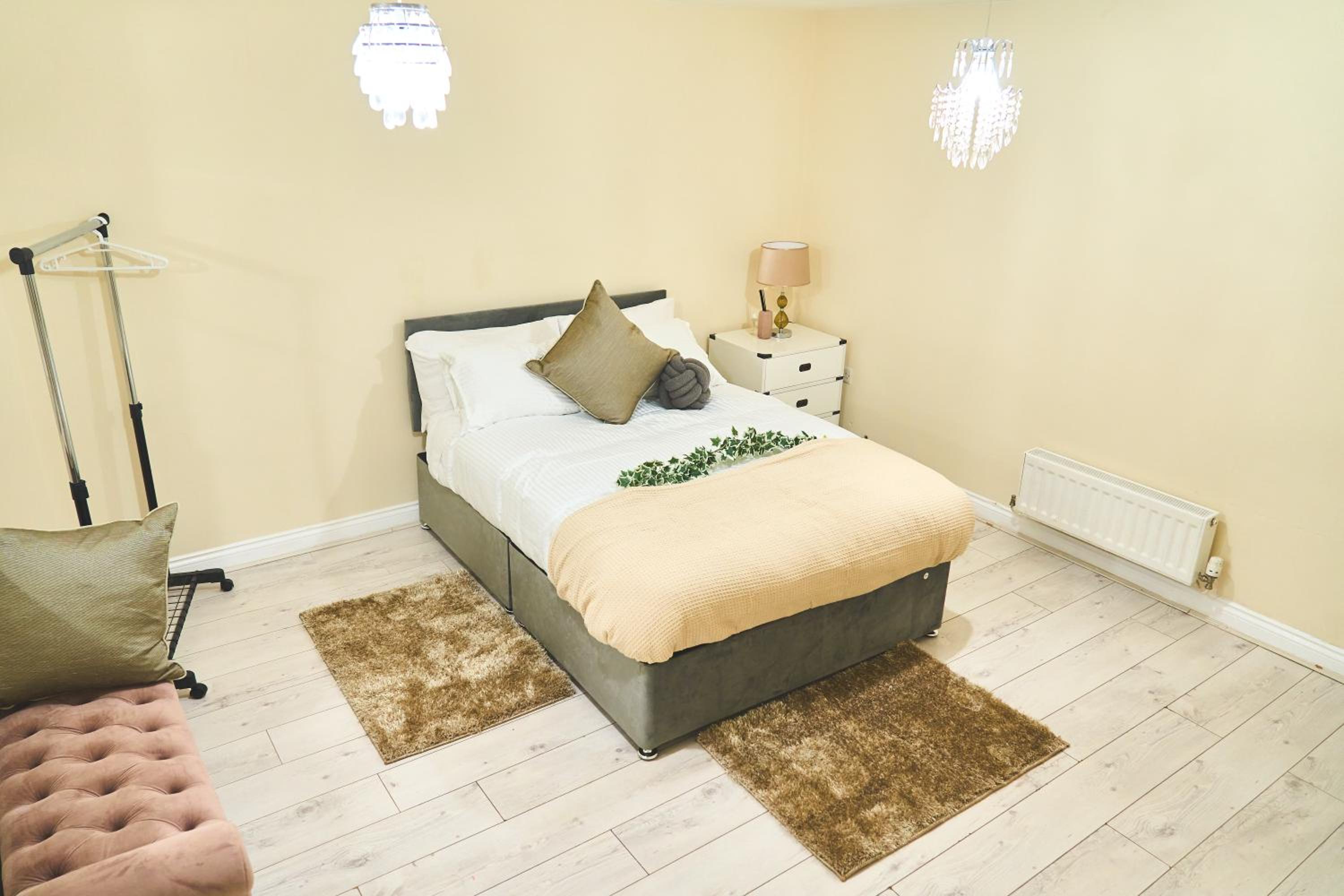 Standard Double Room with Shared Bathroom photo 2