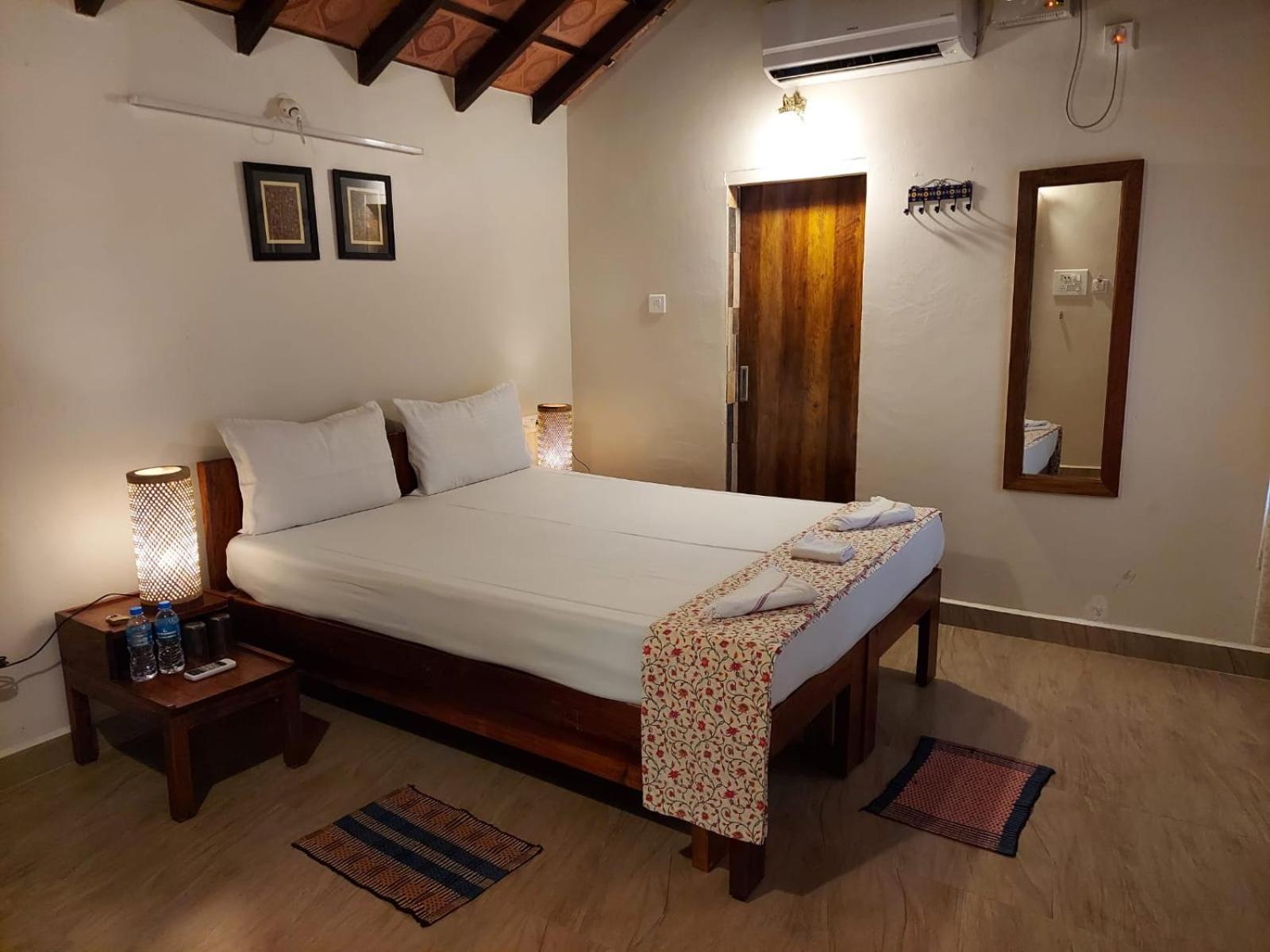 Standard Double Room - Photo 1