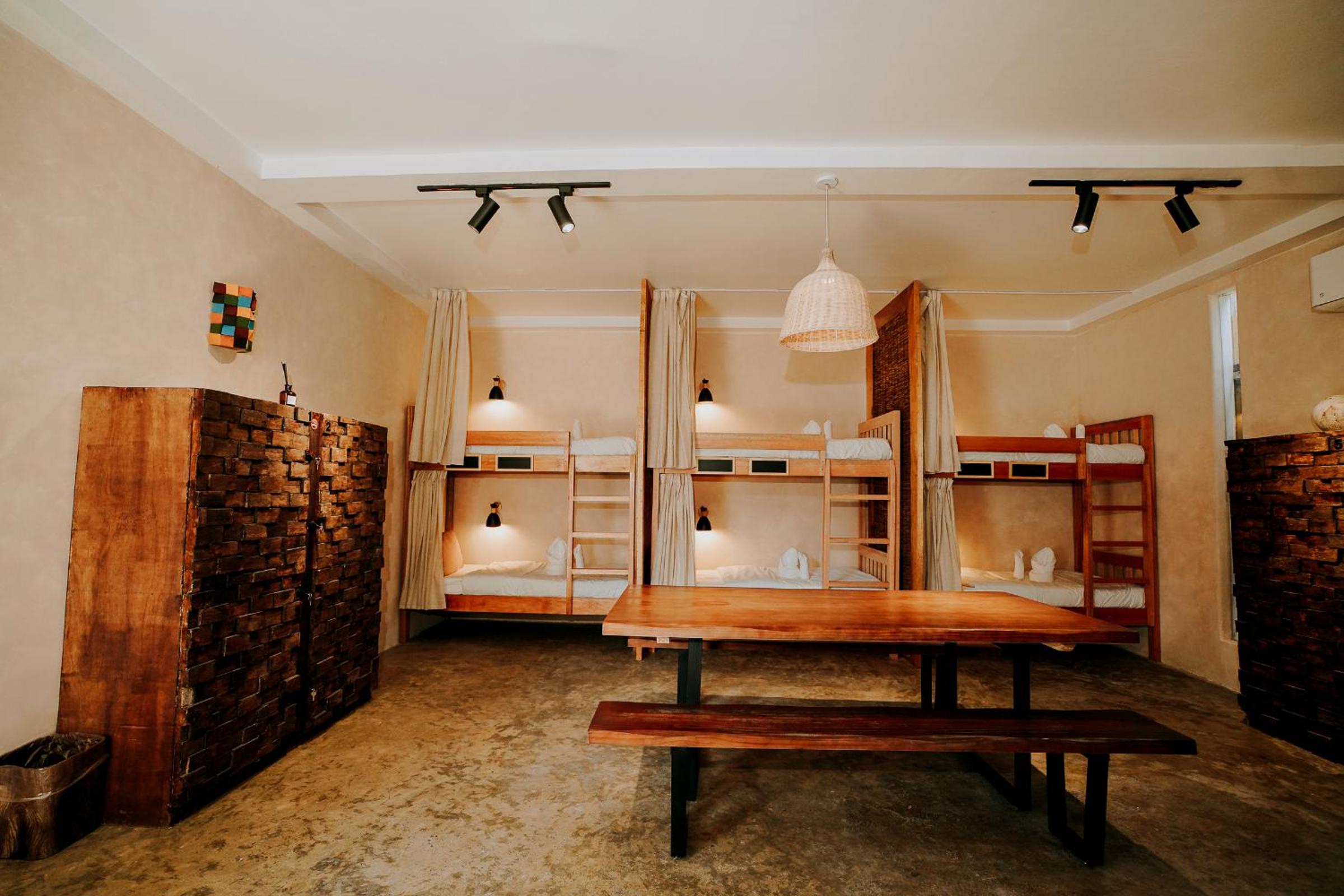 Single Bed in Mixed Dormitory Room photo 1