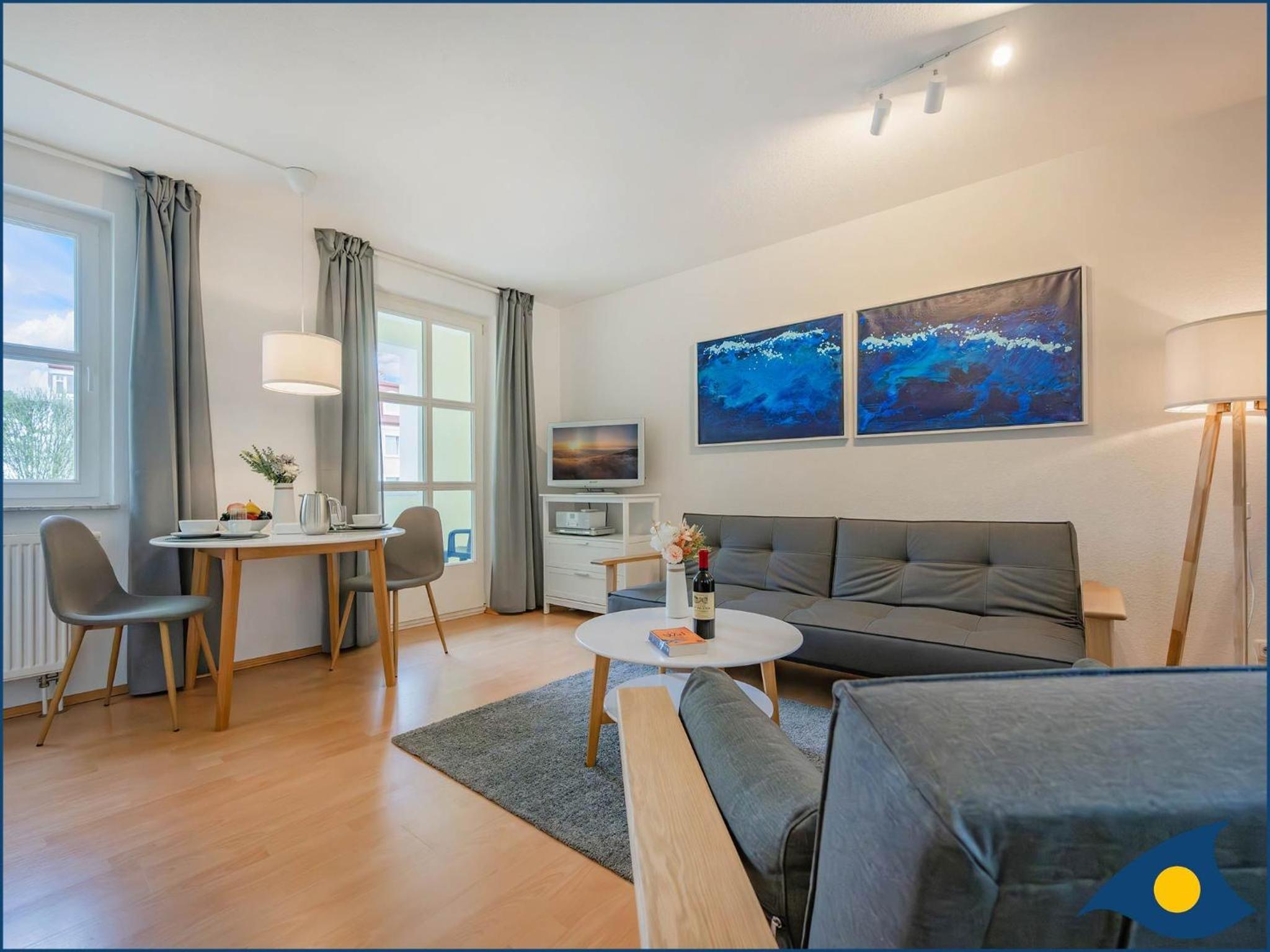 One-Bedroom Apartment with Balcony photo 1