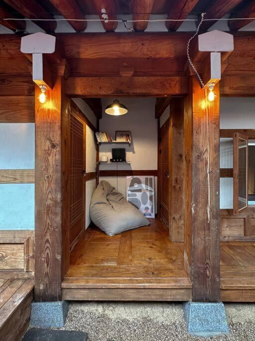One-Bedroom House photo 3