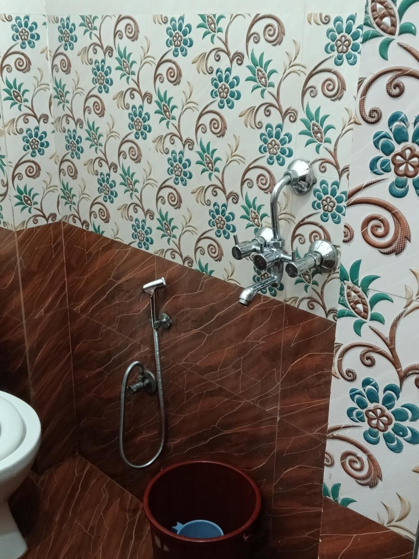 Double Room - Photo 2
