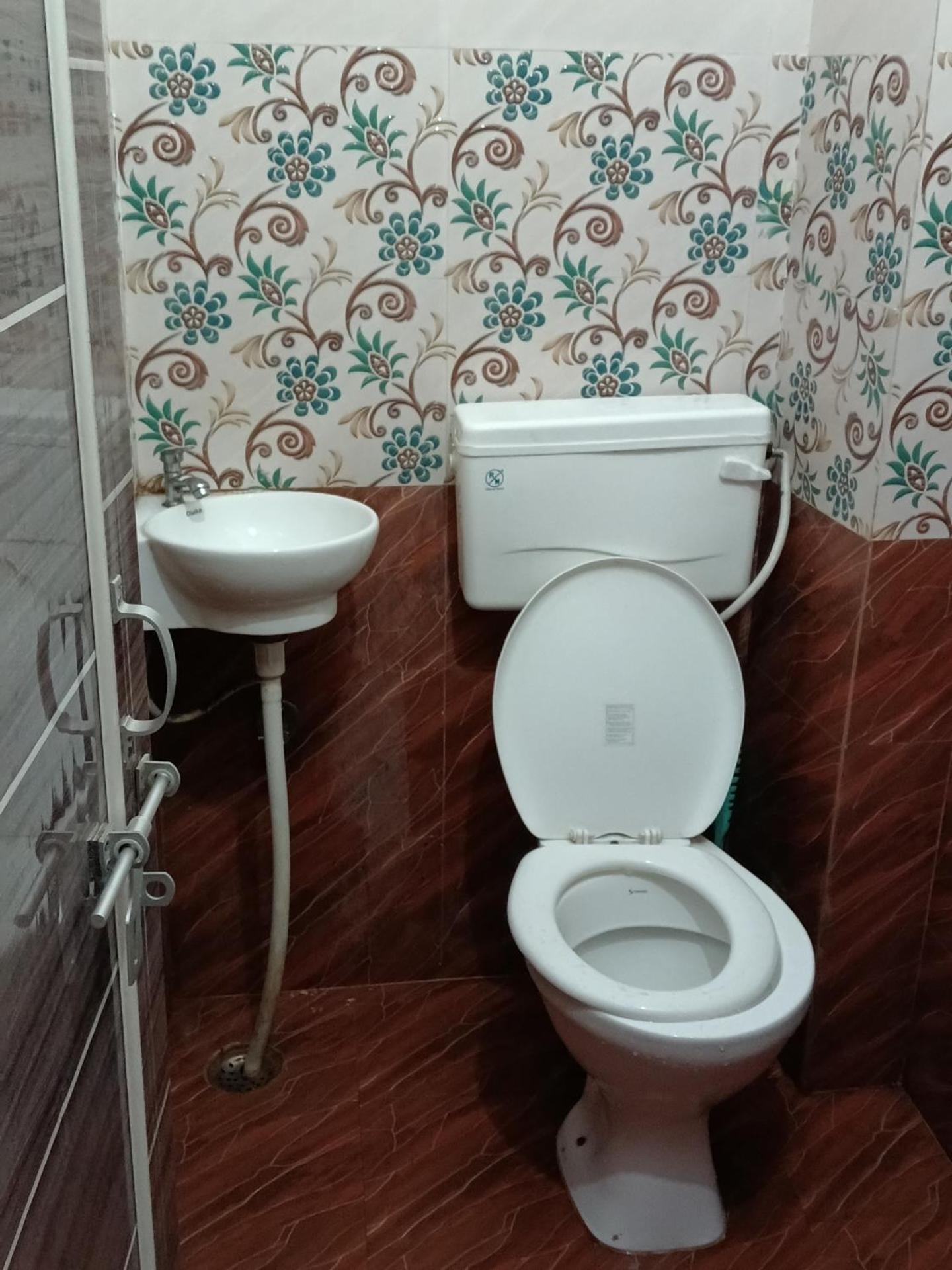 Double Room - Photo 4