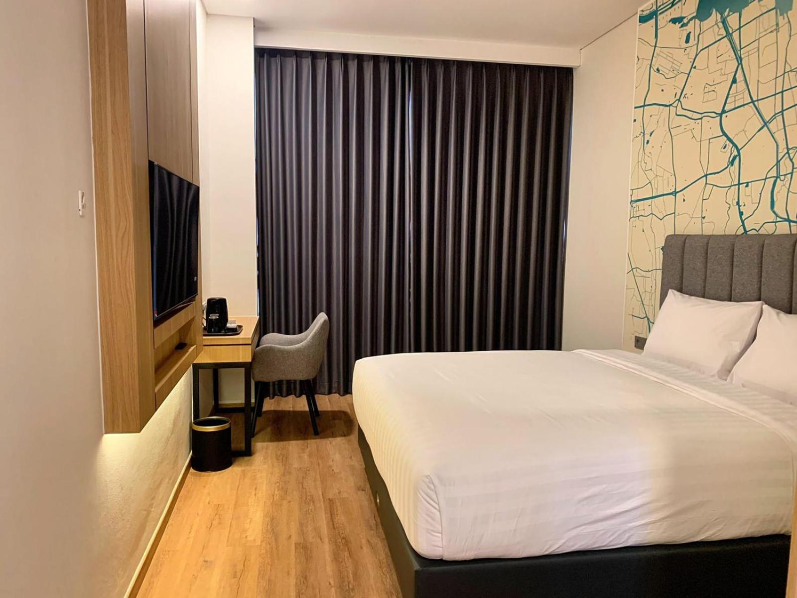 Superior King Room - Photo 1