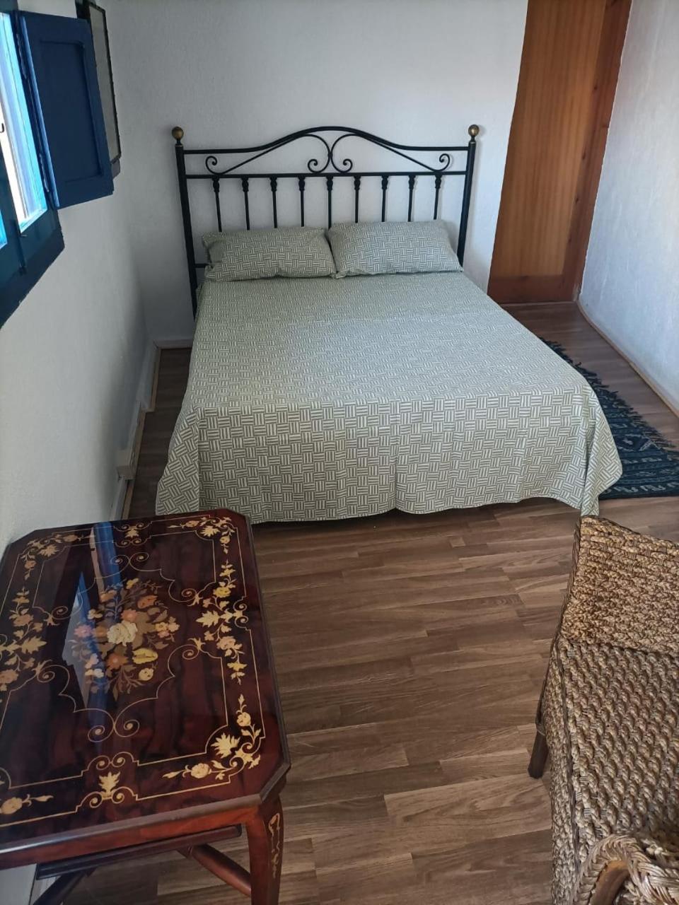 Casa adosada de tres habitaciones