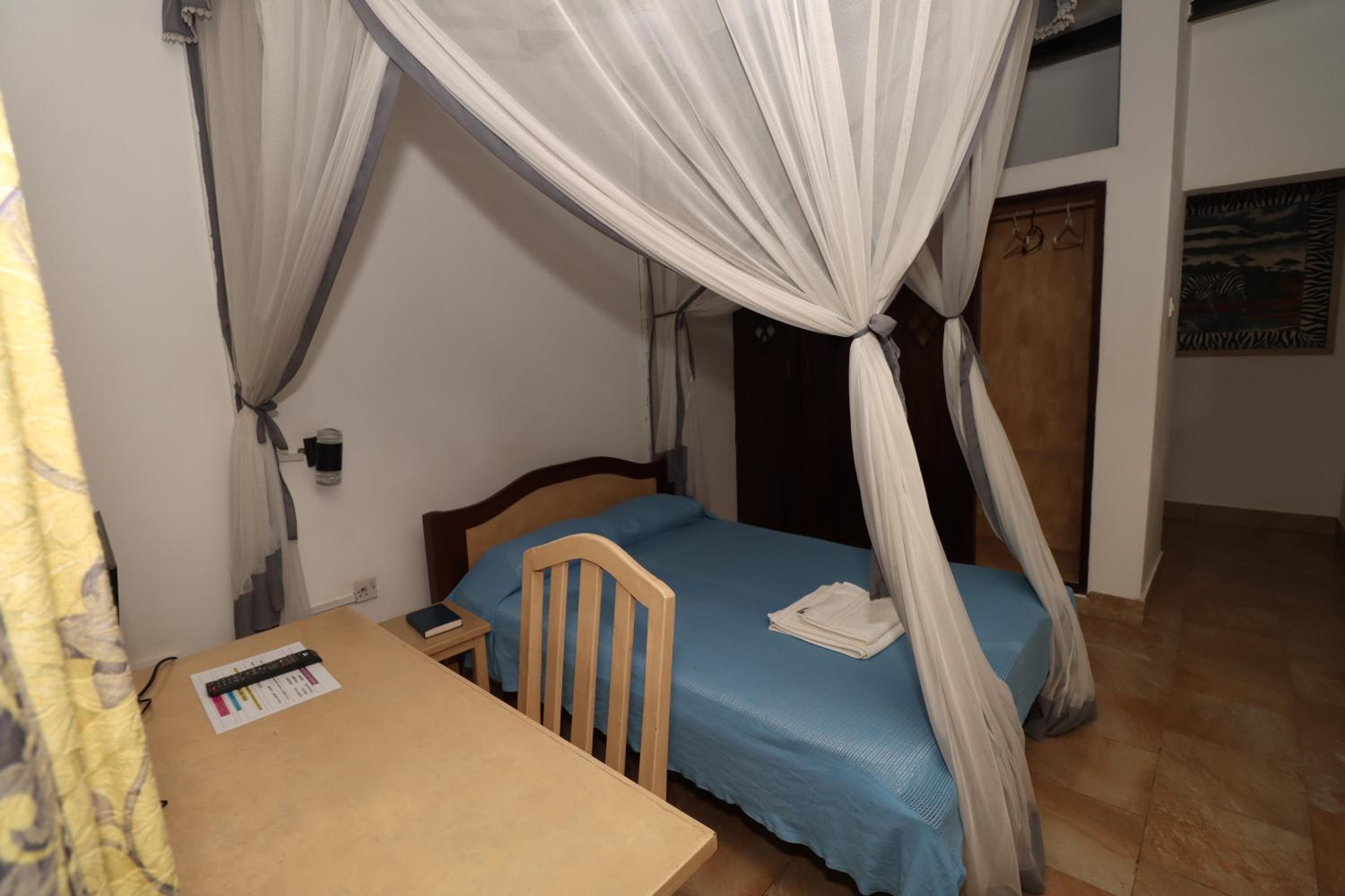 Economy Double Room photo 2