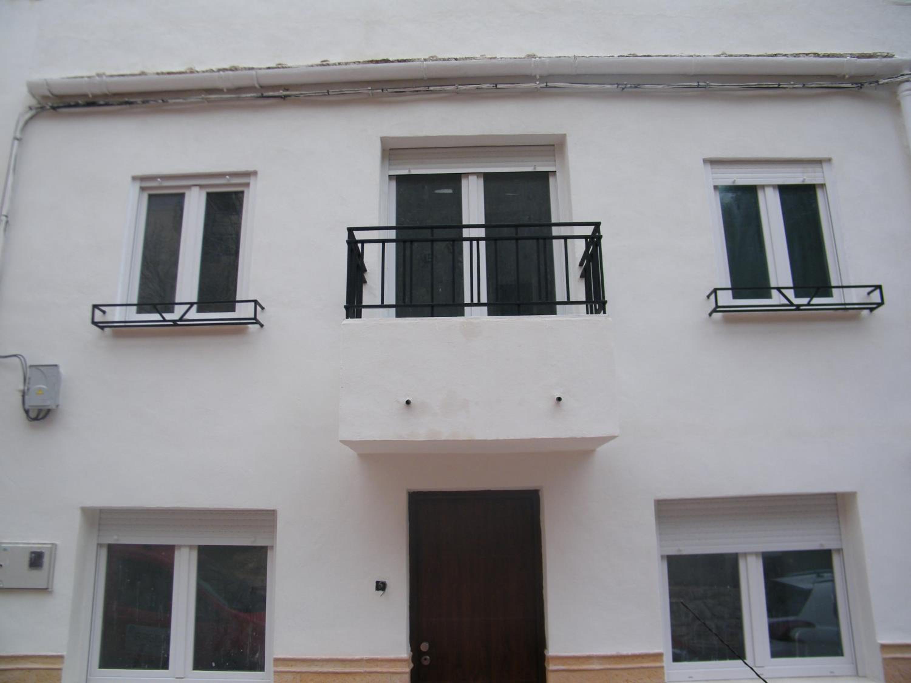 Two-Bedroom House photo 2