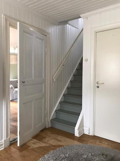 Three-Bedroom House photo 3