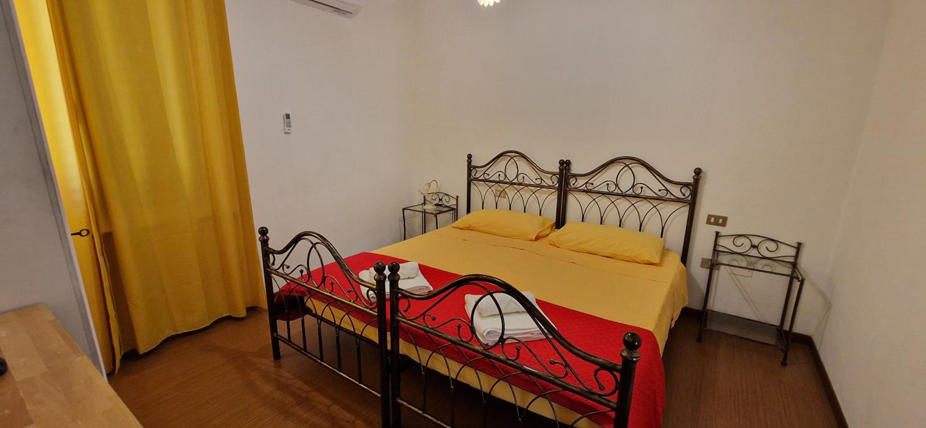 Double Room with Private Bathroom photo 3