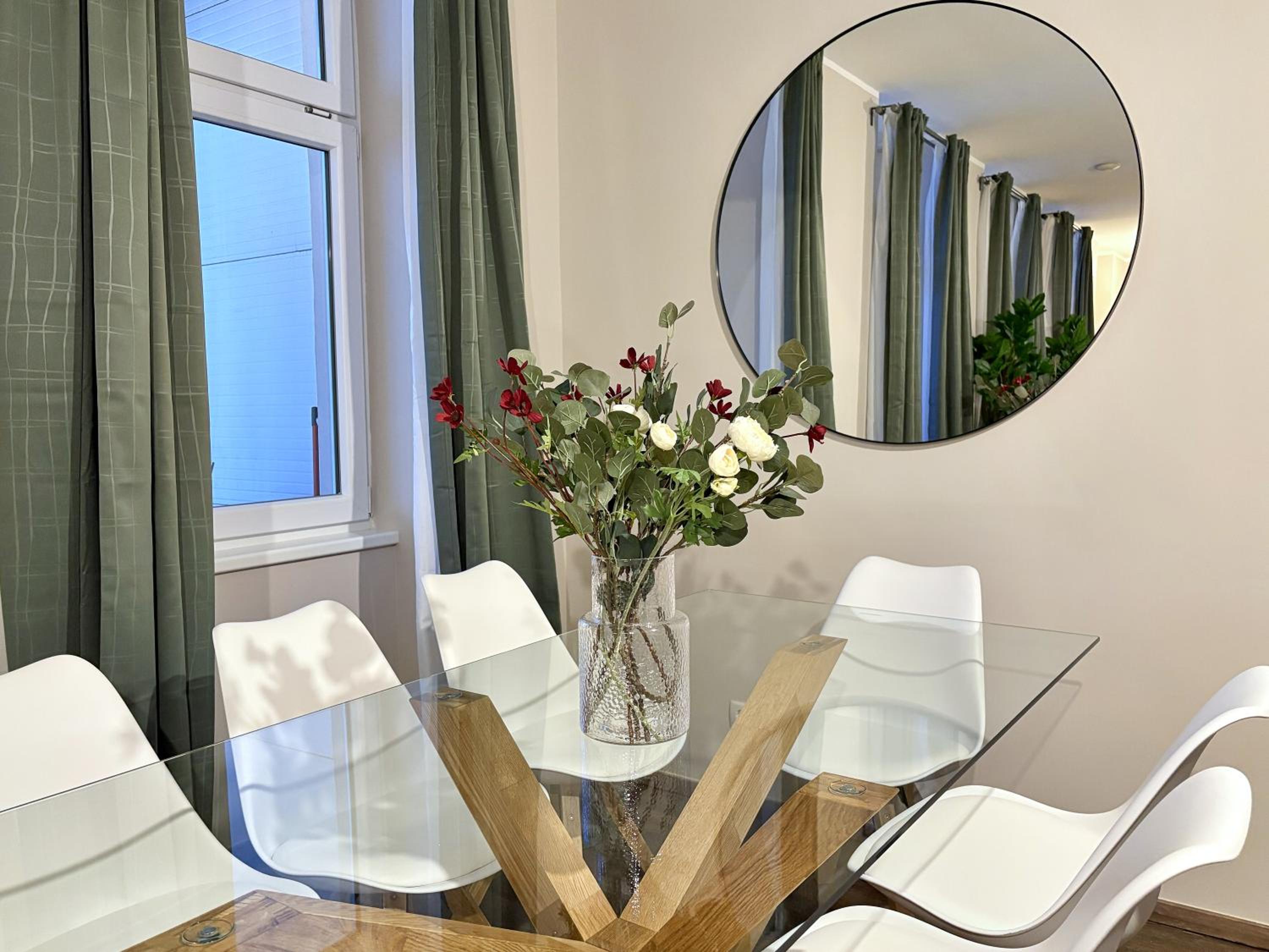 Balkon I Close to S-Bahn I 5 Minutes to Mall, Photo 8