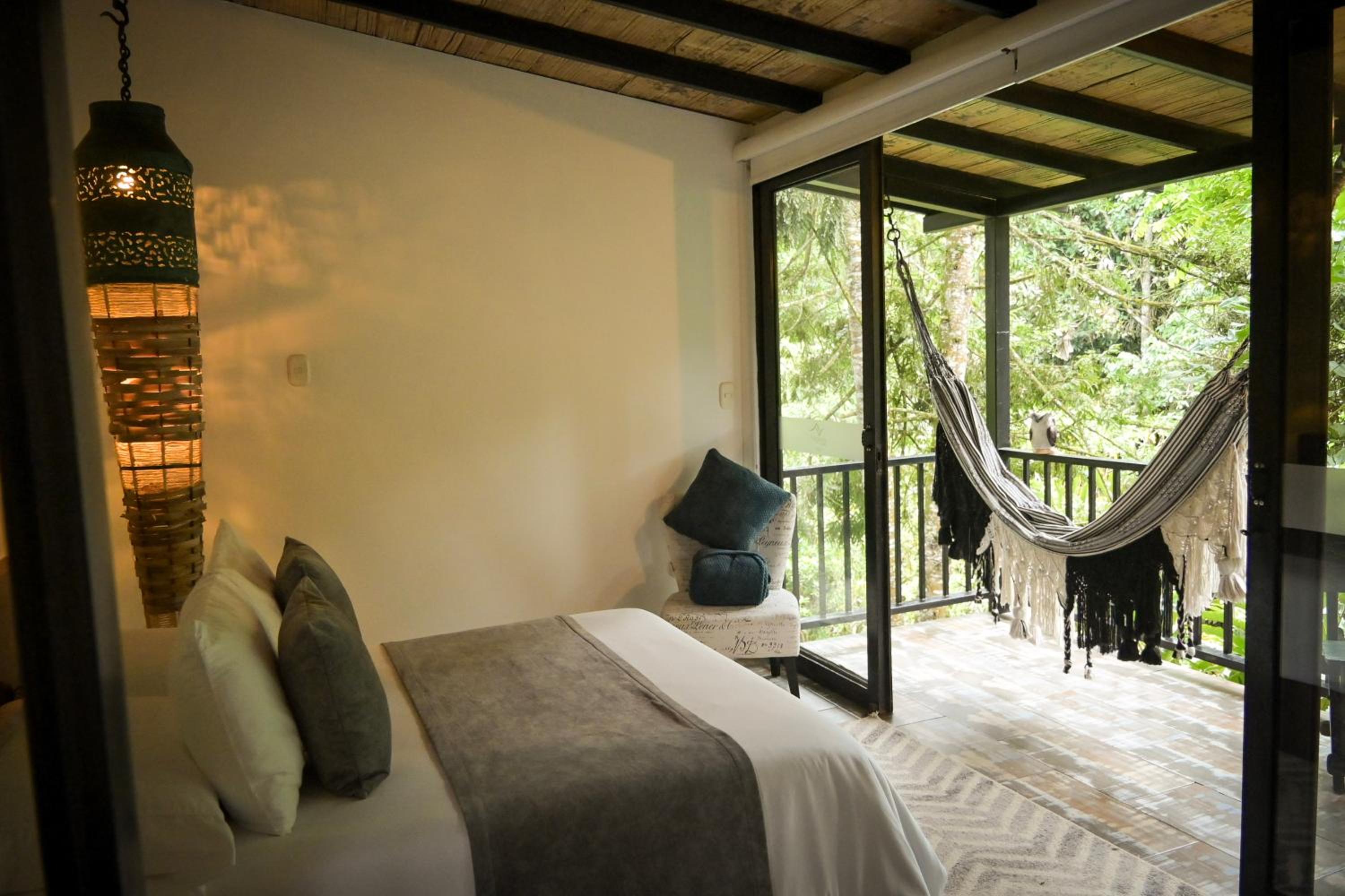 Bungalow - Water Front