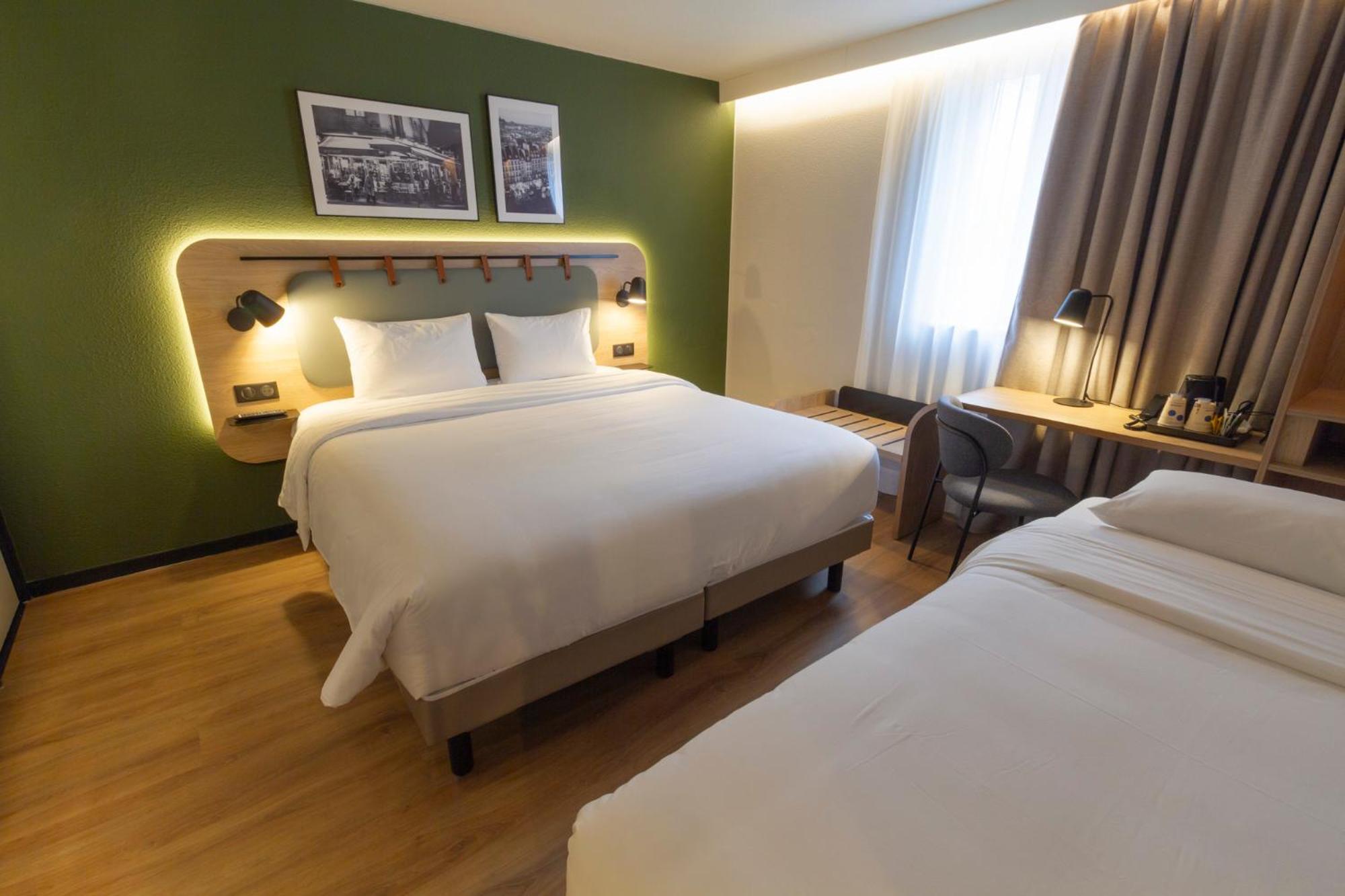 Standard room - 1 Queen Bed 1 Sofa Bed thumbnail 6