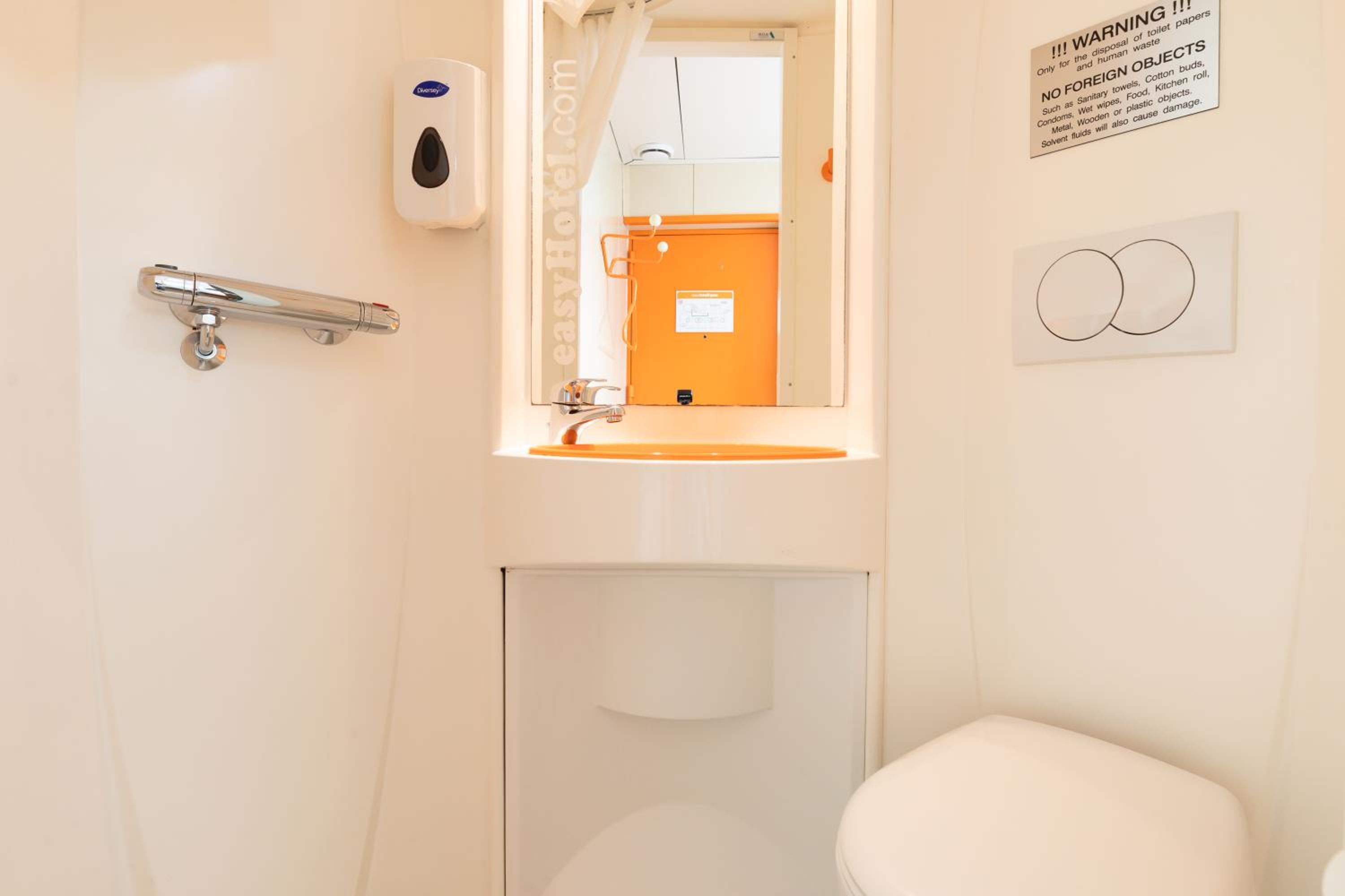 Small Double Room without Window - Photo 11
