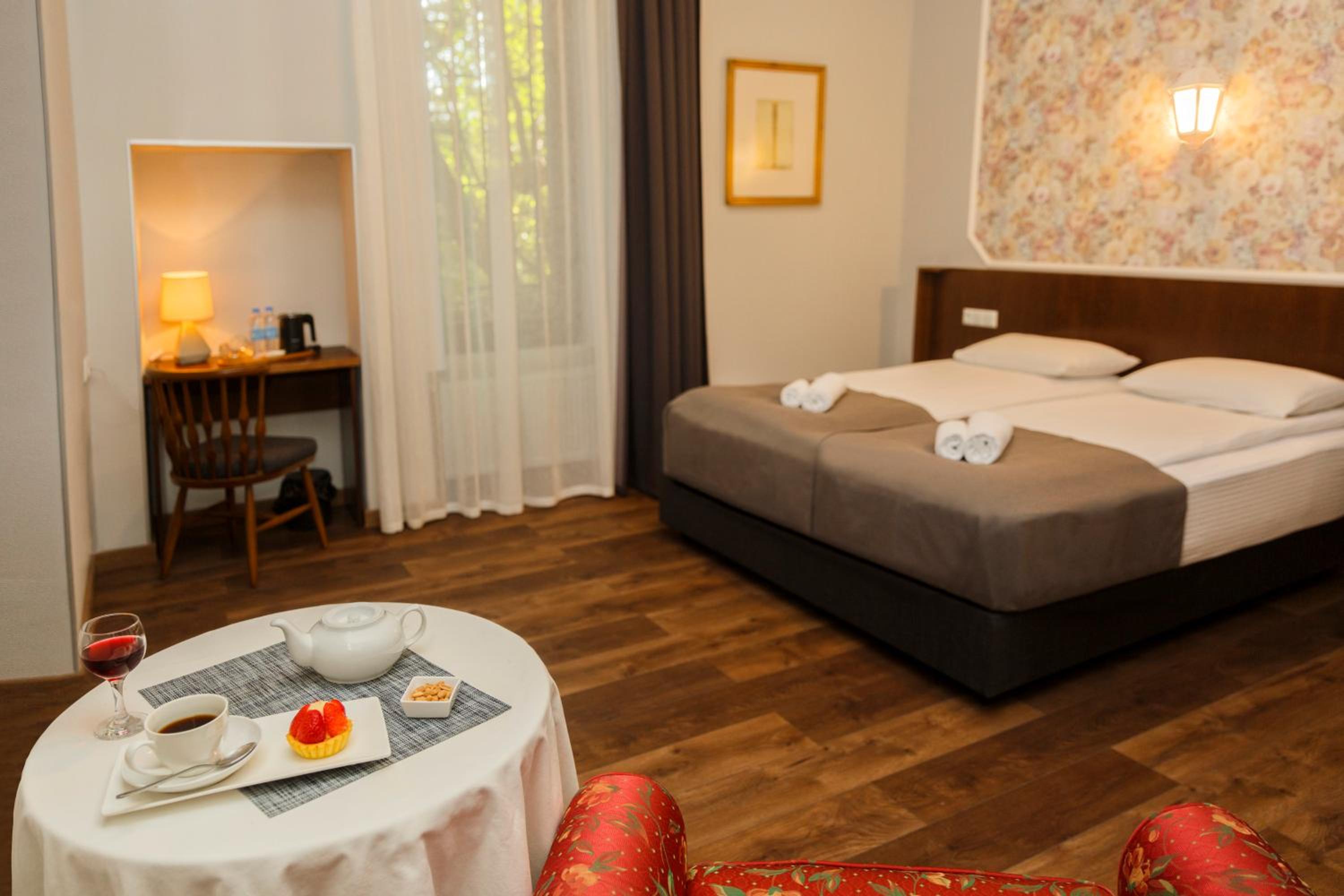 Deluxe Double or Twin Room - Photo 1