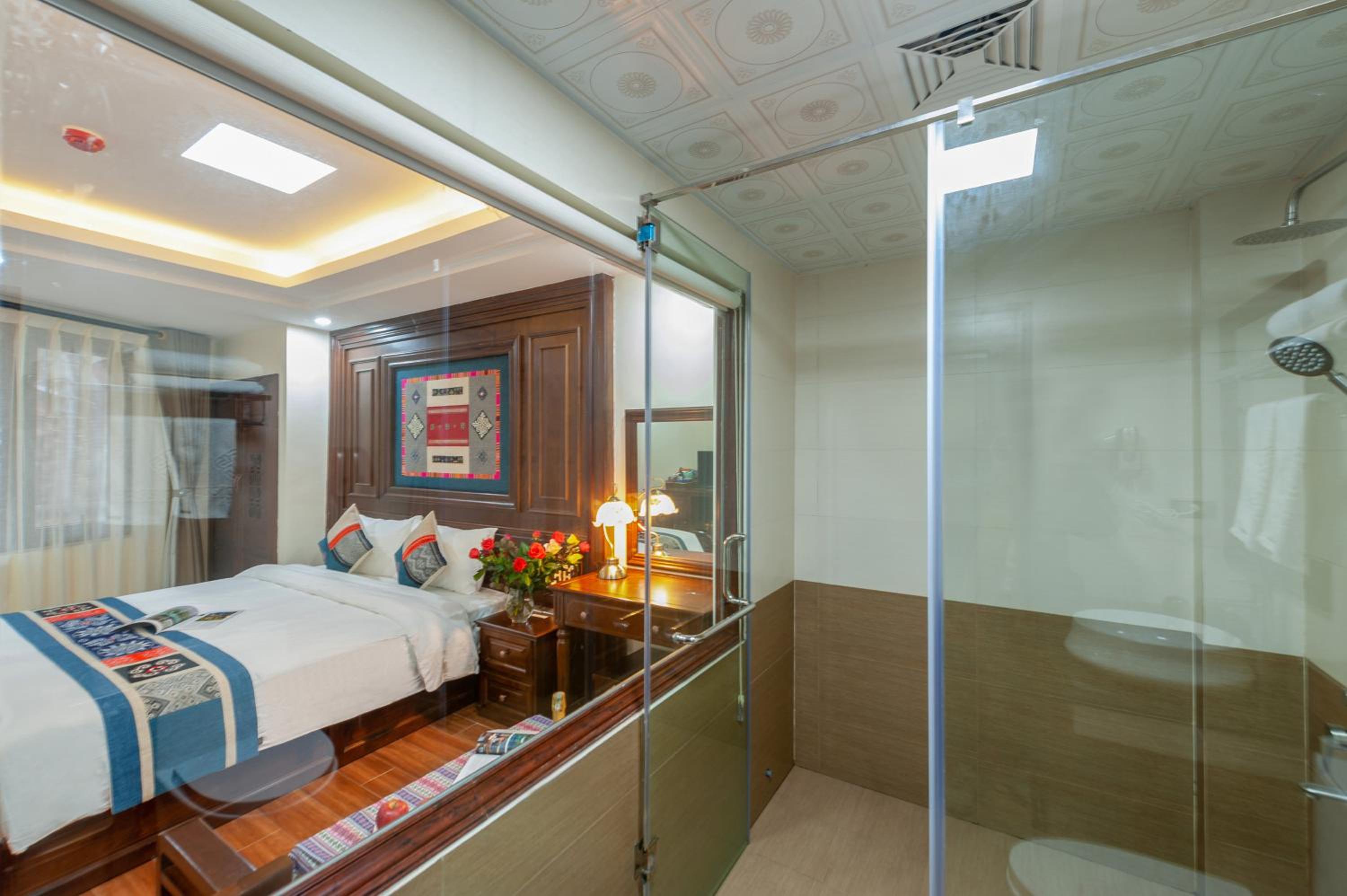 Deluxe Double or Twin Room - Photo 5