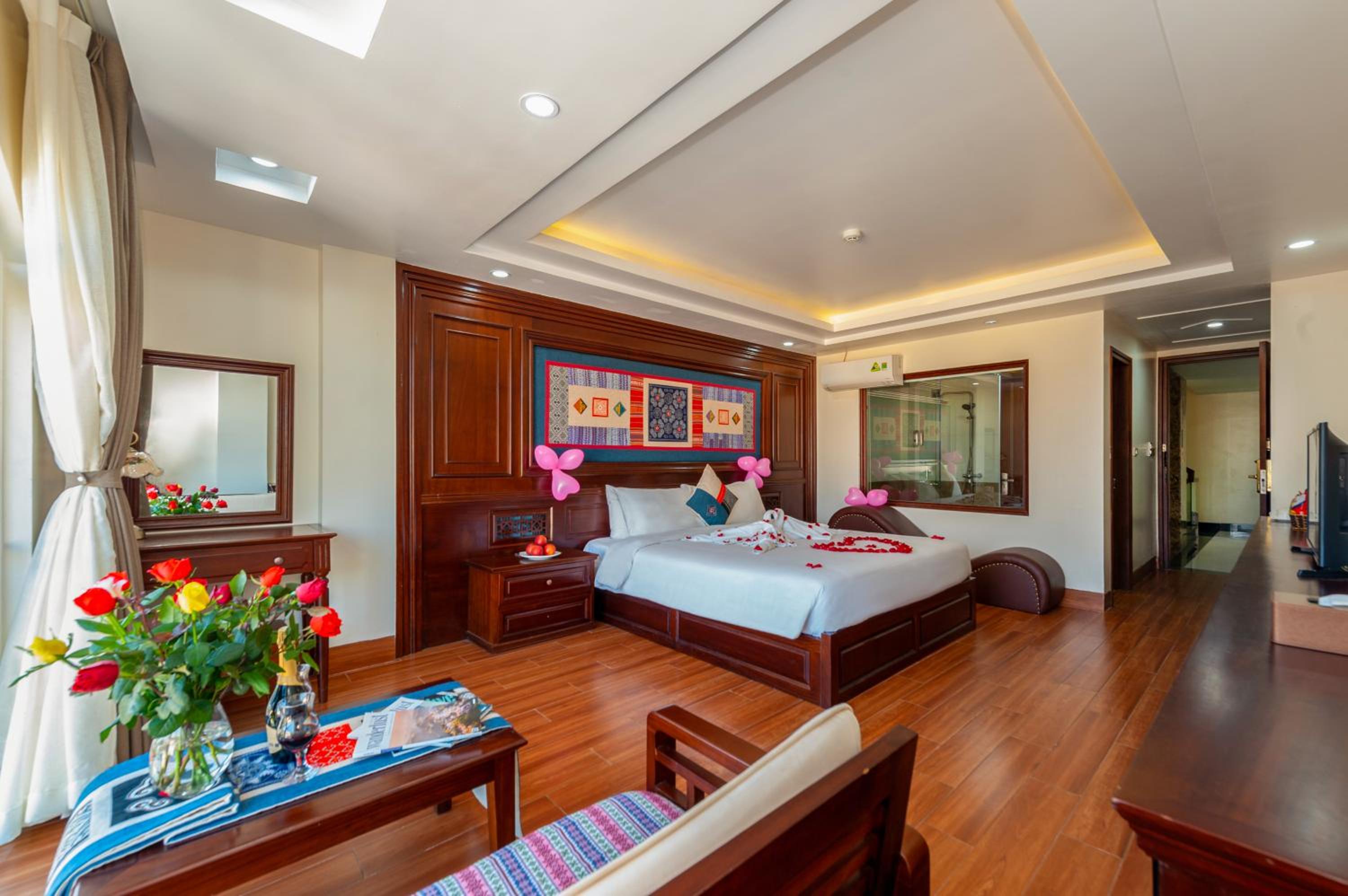 Deluxe Double or Twin Room - Photo 9