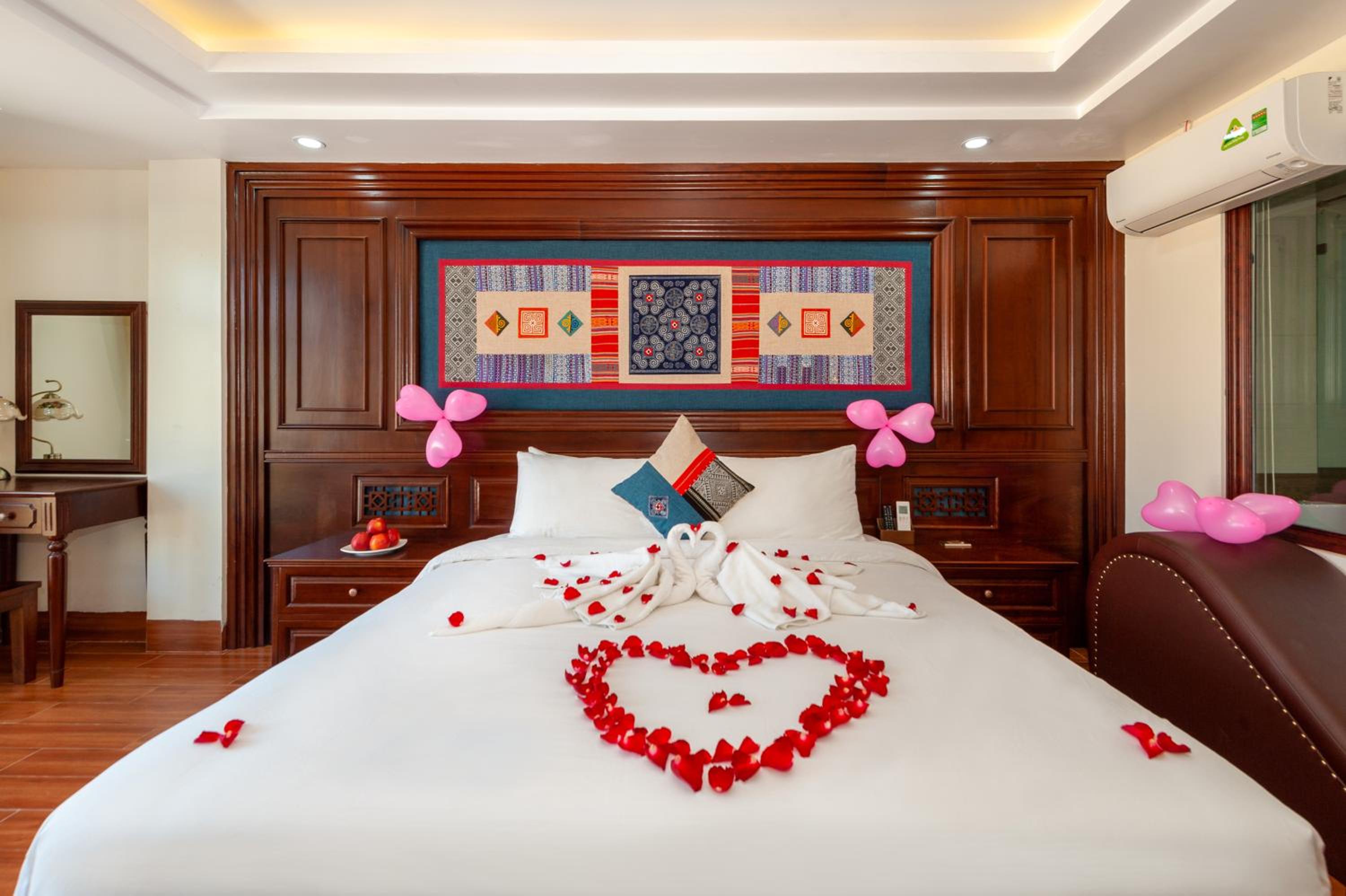 Deluxe Double or Twin Room - Photo 2