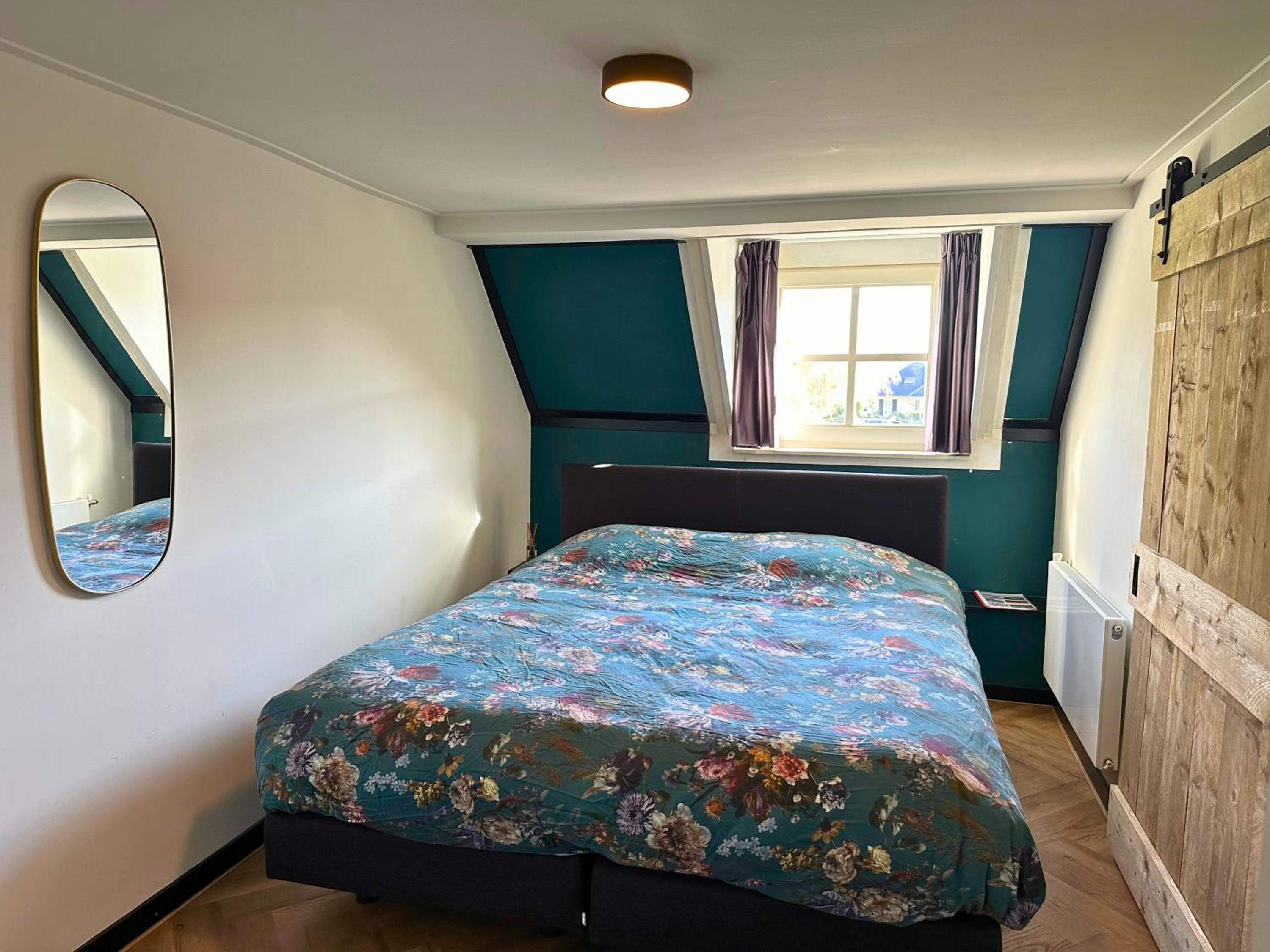 Standard King Room photo 1
