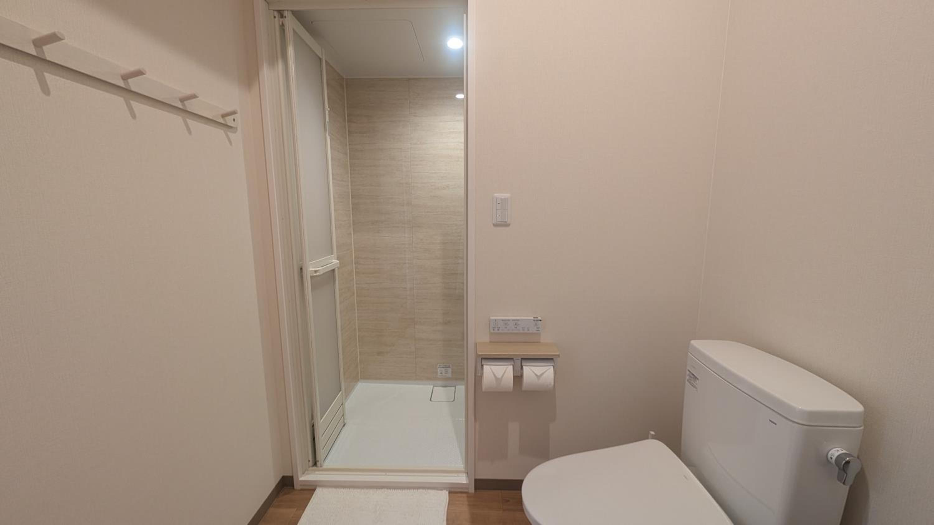 Suite with Balcony - Photo 23