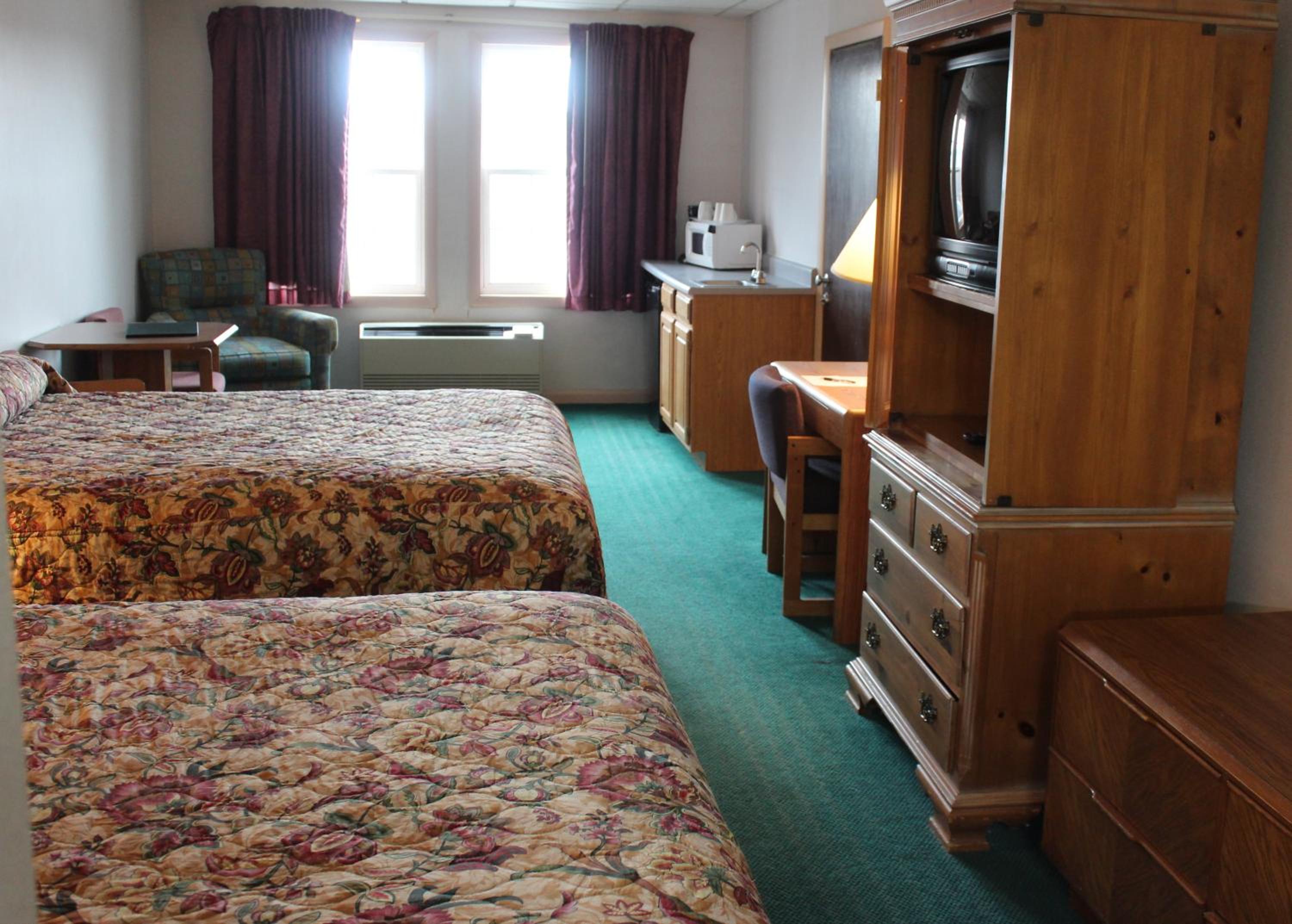 Deluxe Family Room
